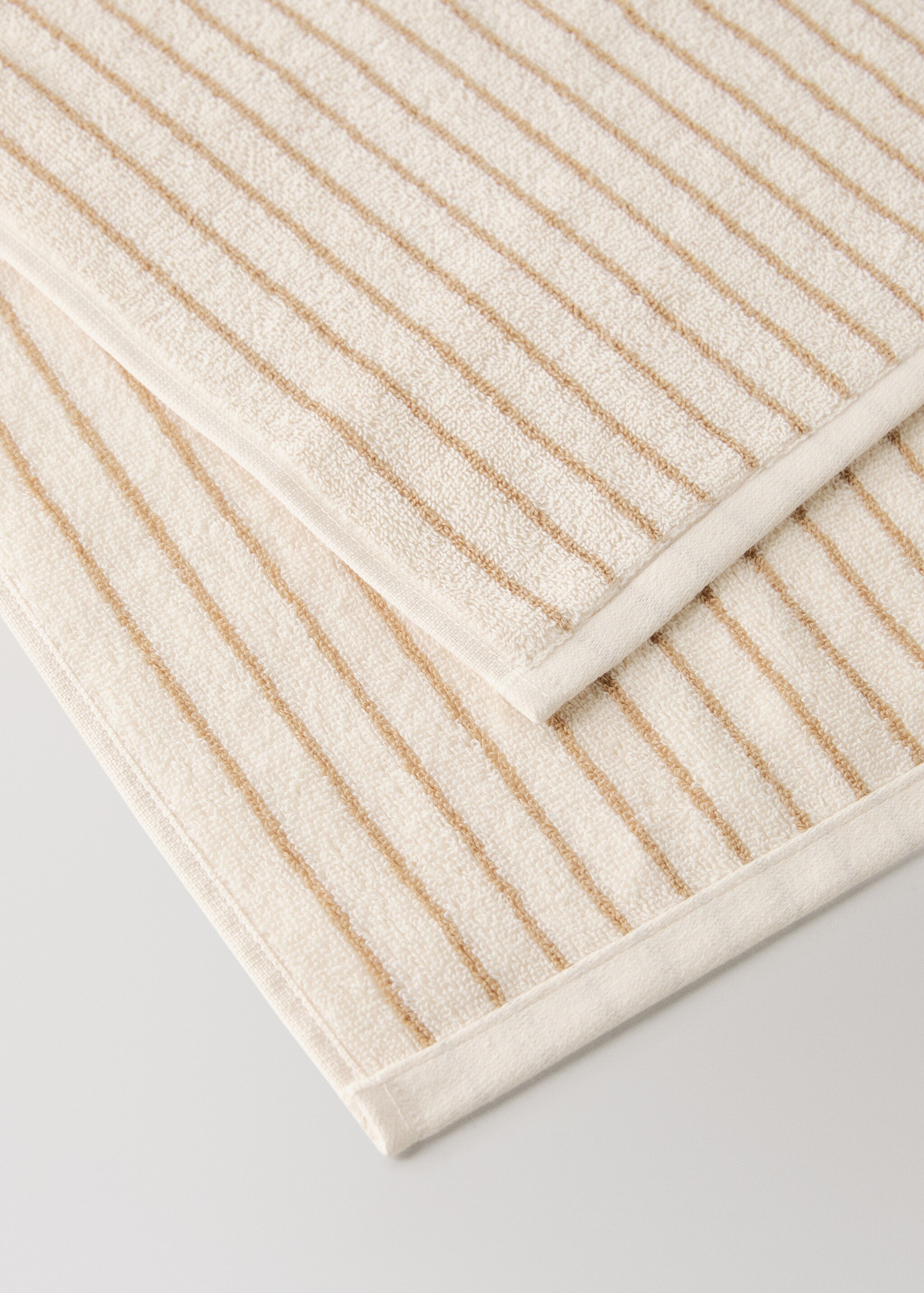 Two-colour stripe cotton towel - Details of the article 2
