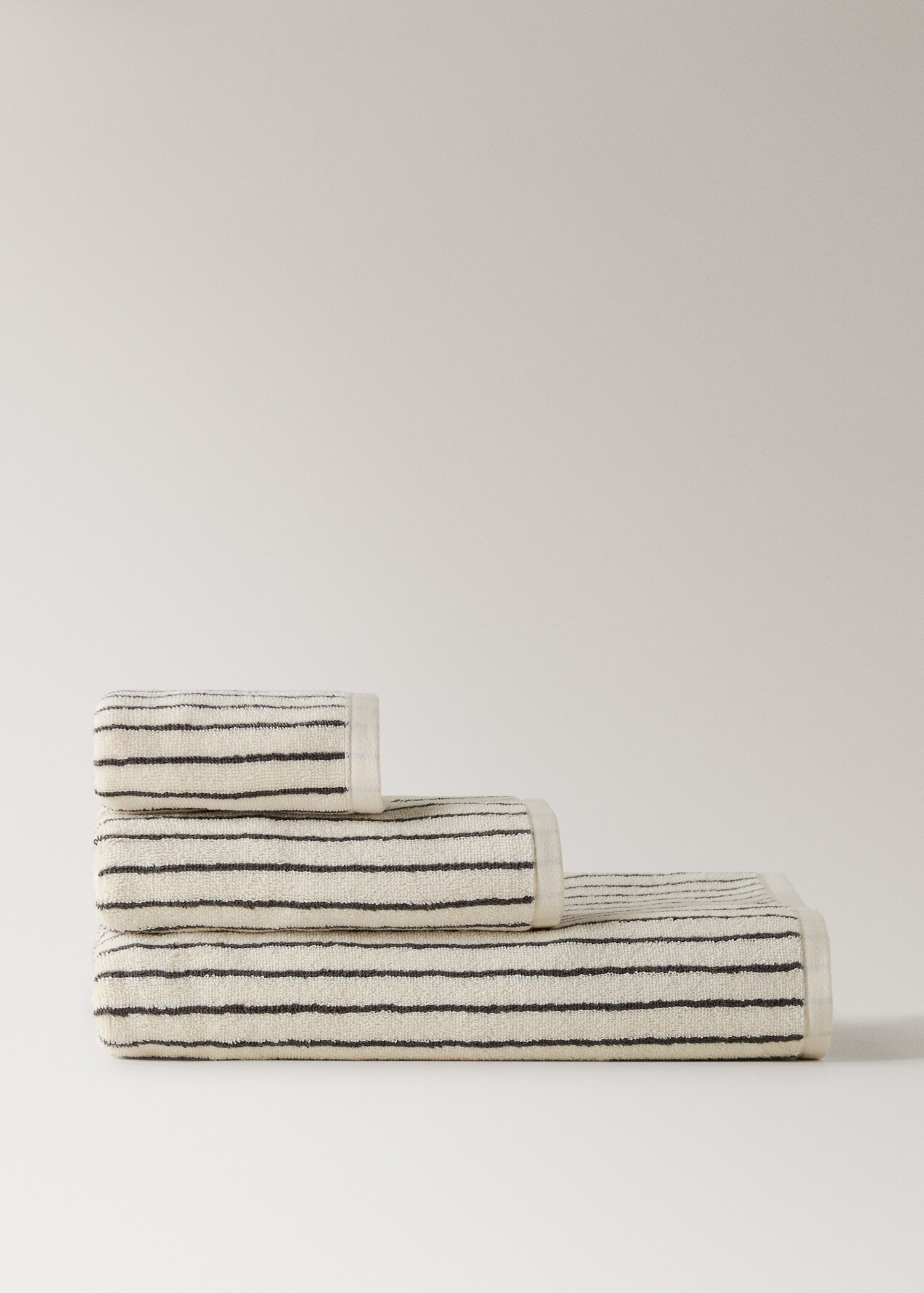 Two-colour stripe cotton towel - Article without model