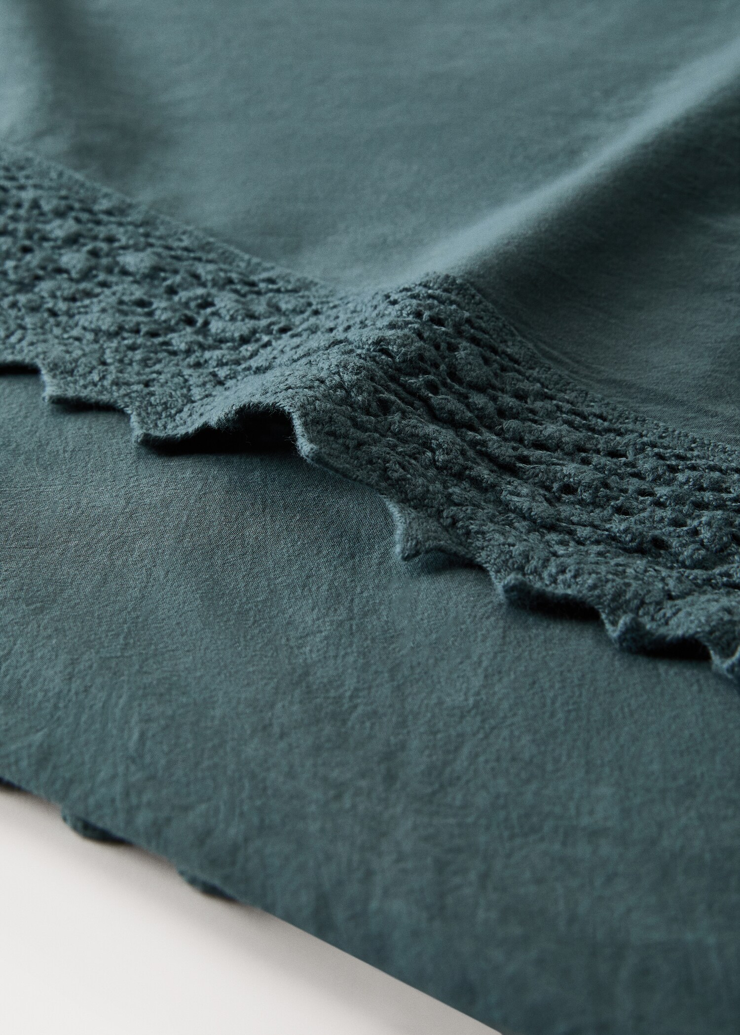 Washed cotton flat sheet with lace trim for 150/160 cm bed - Details of the article 1