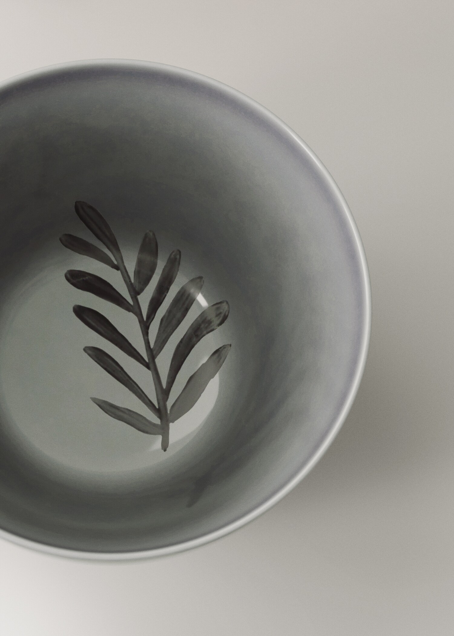 Stoneware bowl with hand-painted design - Details of the article 1