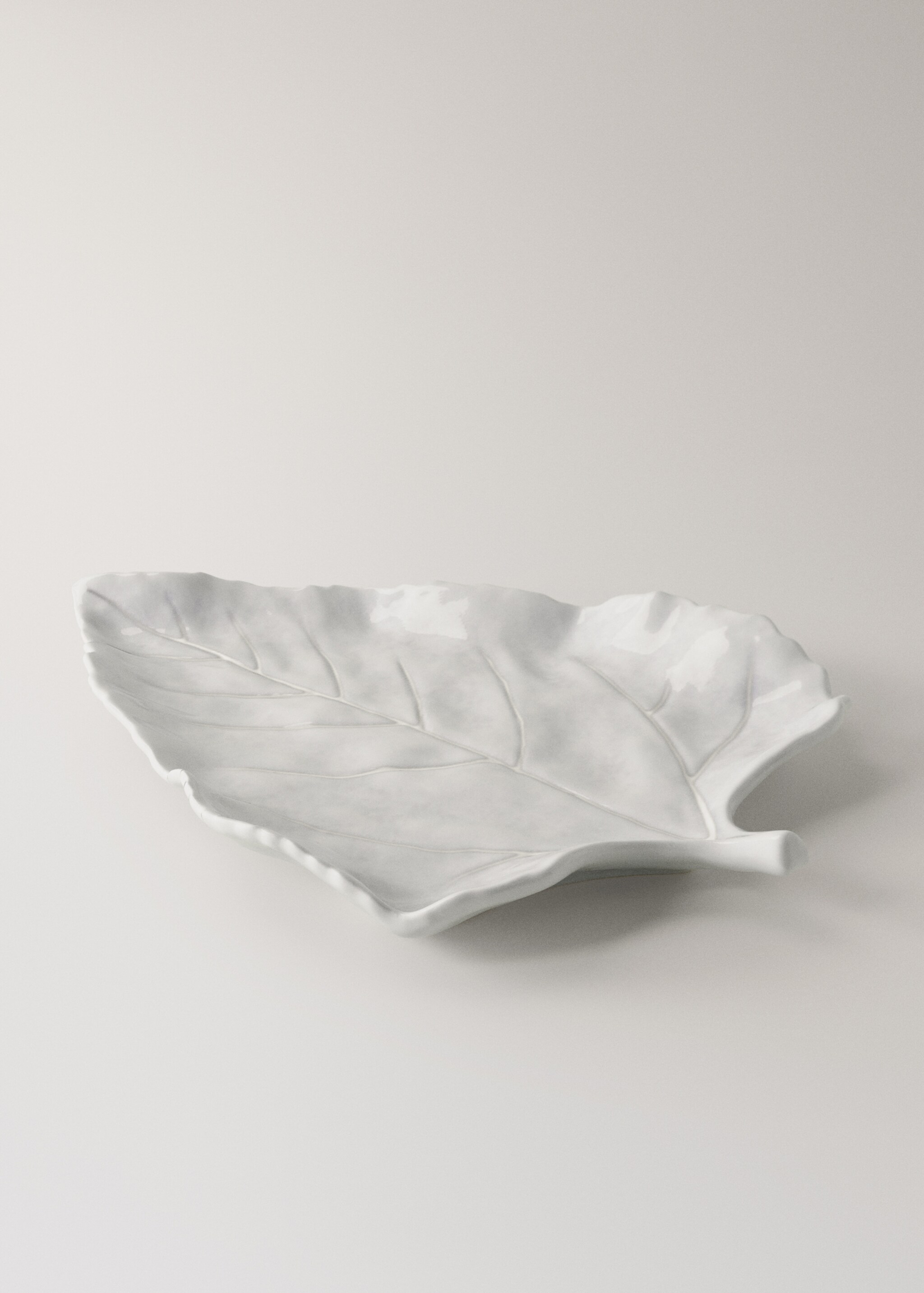 Earthenware fountain large leaf design - Details of the article 1
