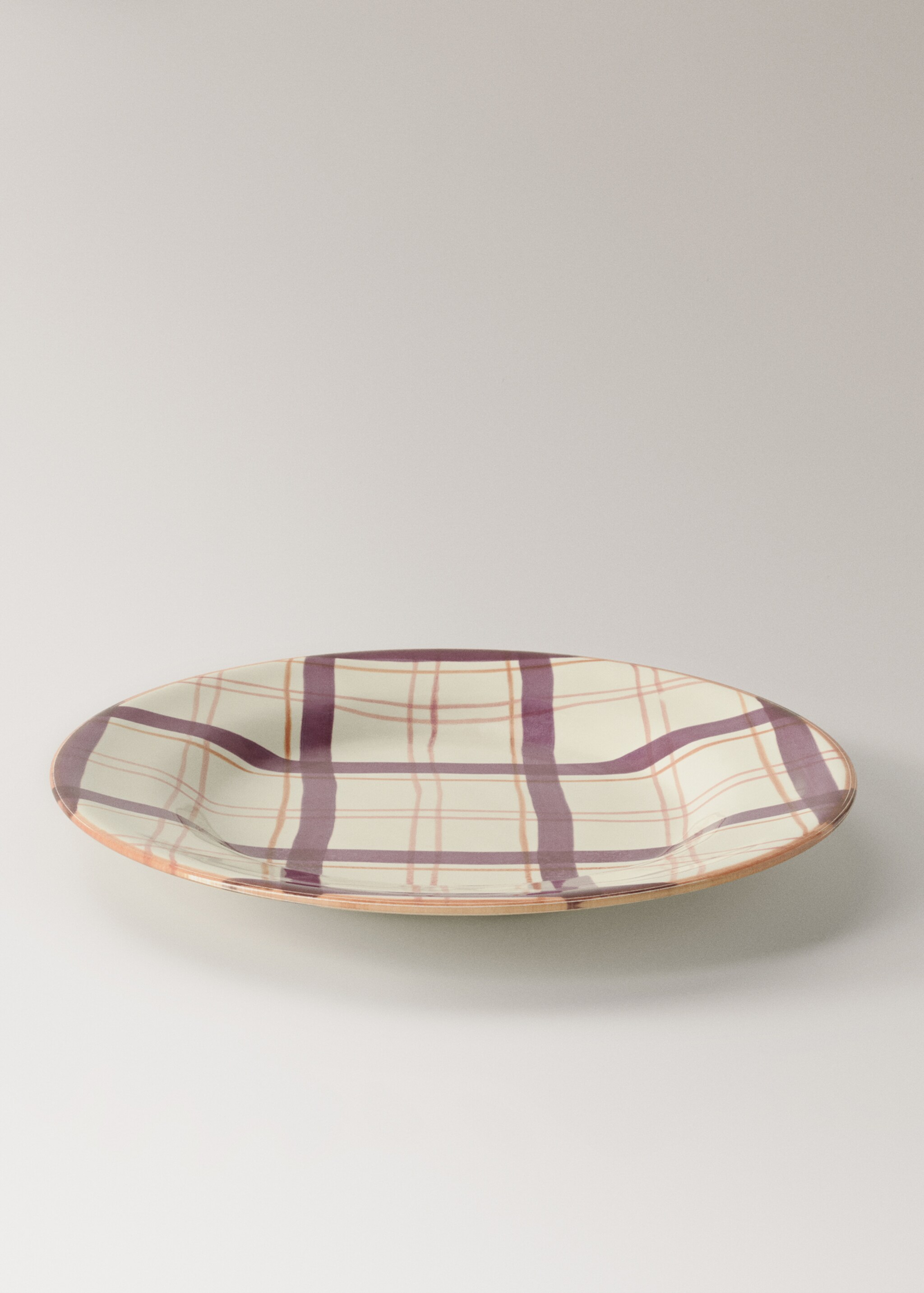 Hand pinted stoneware dessert plate - Details of the article 1, Strawberry. Ref: 17032041-00.