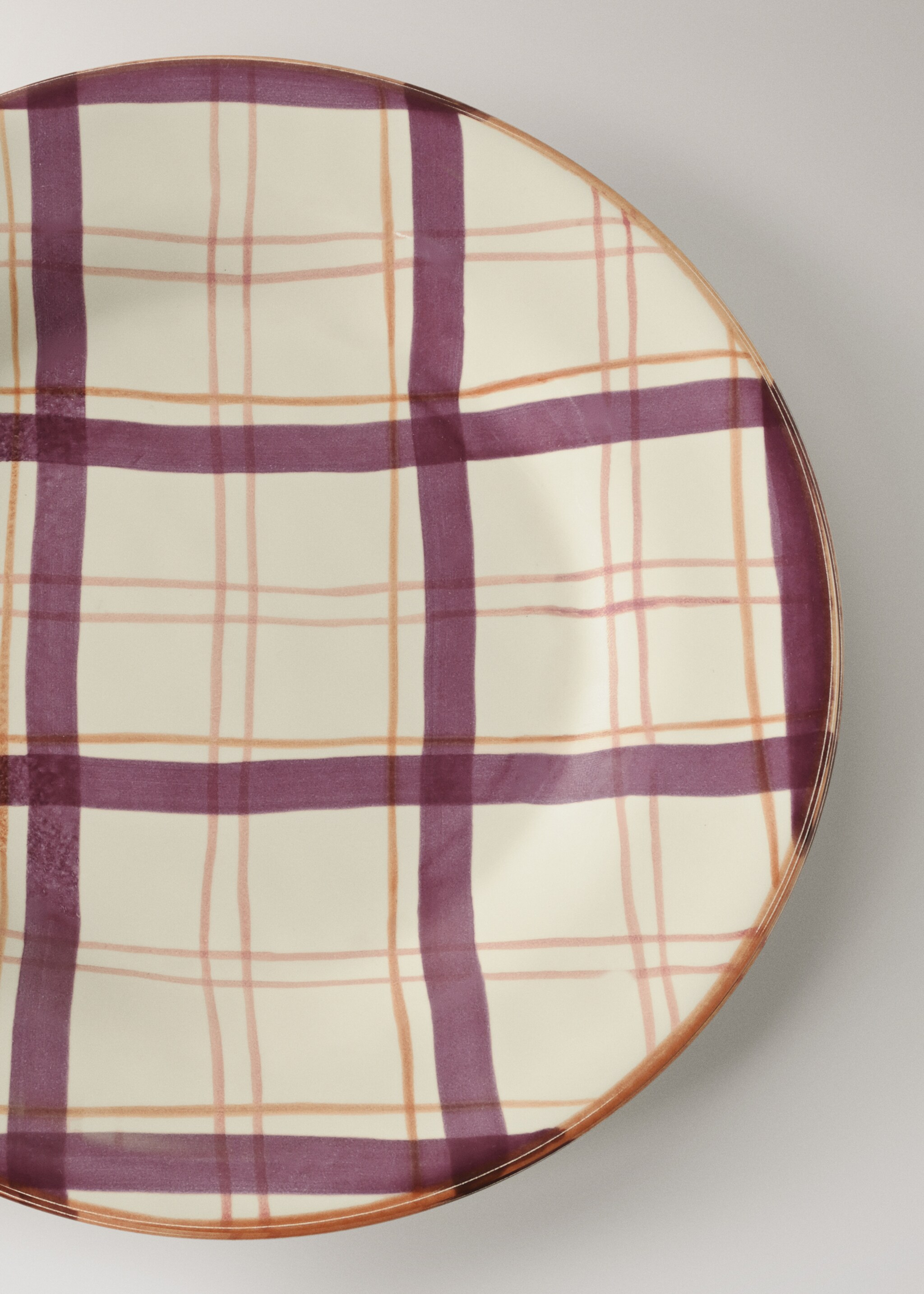 Hand pinted stoneware dessert plate - Details of the article 2, Strawberry. Ref: 17032041-00.