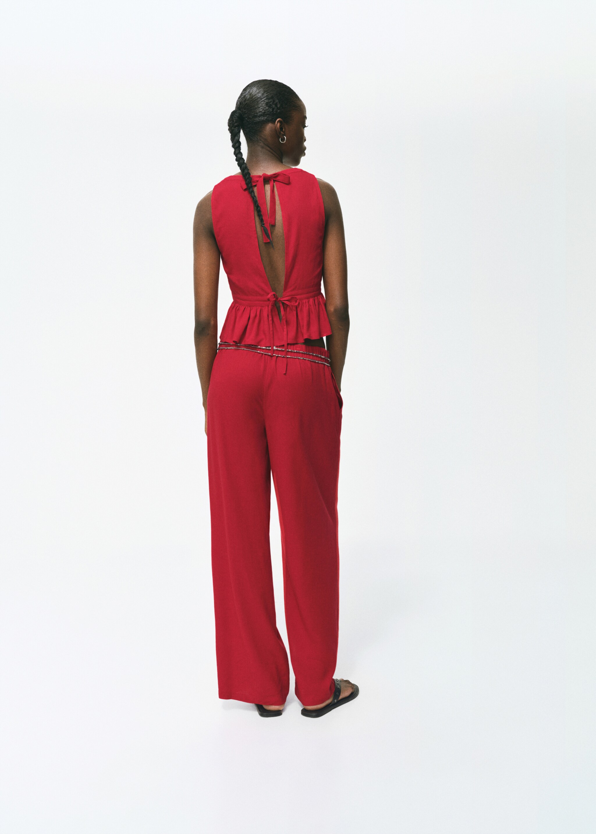Linen trousers with elastic waistband - Reverse of the article