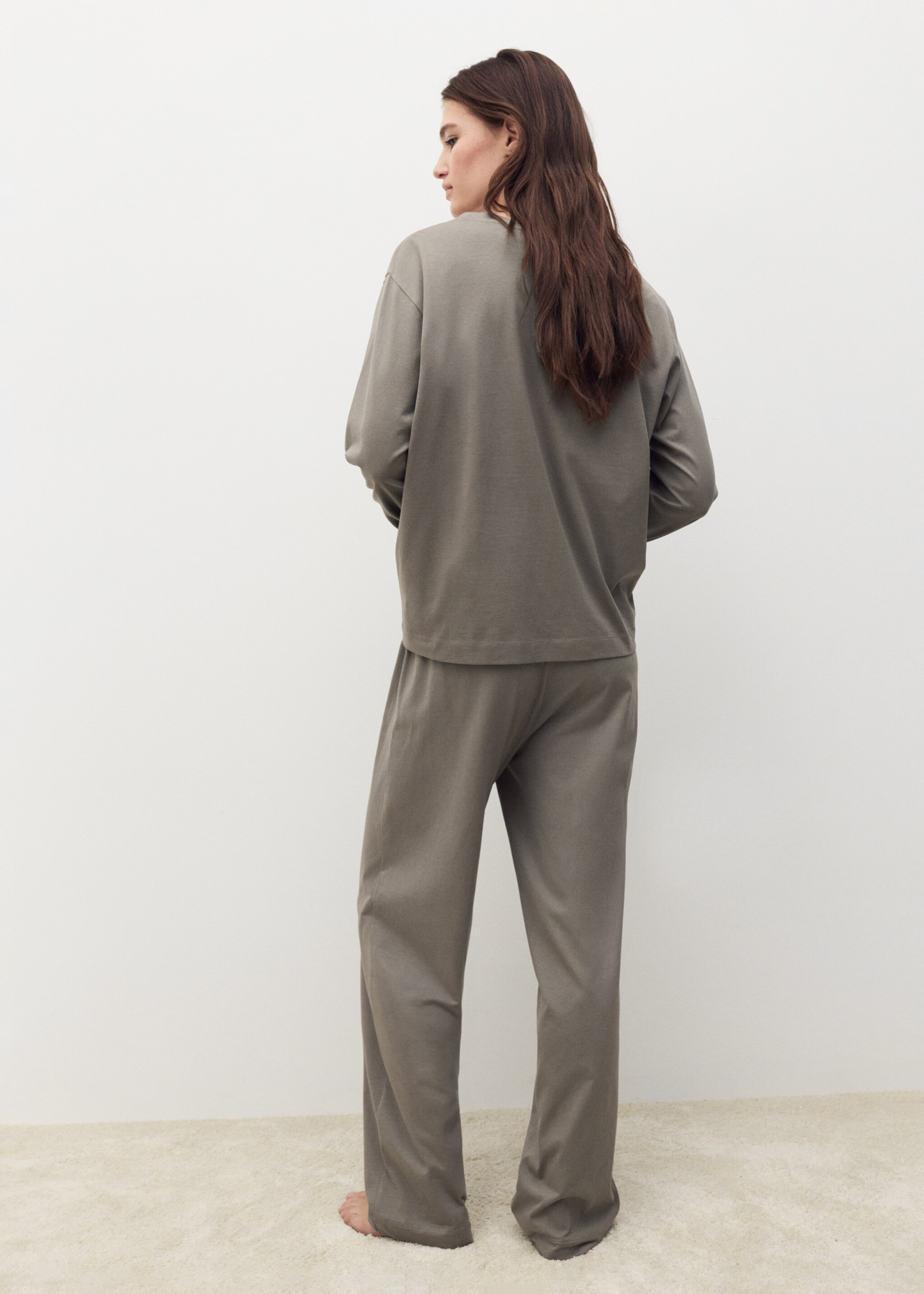 Two-piece plain cotton pajamas - Reverse of the article
