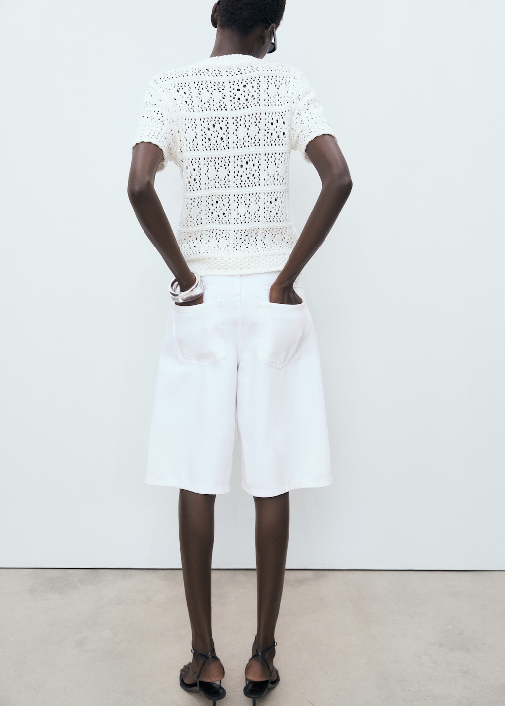 Short-sleeved crochet cardigan