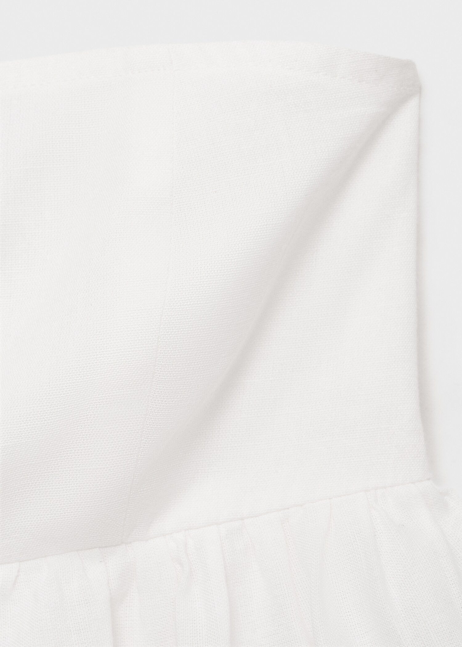 Puffed strapless top - Details of the article 8