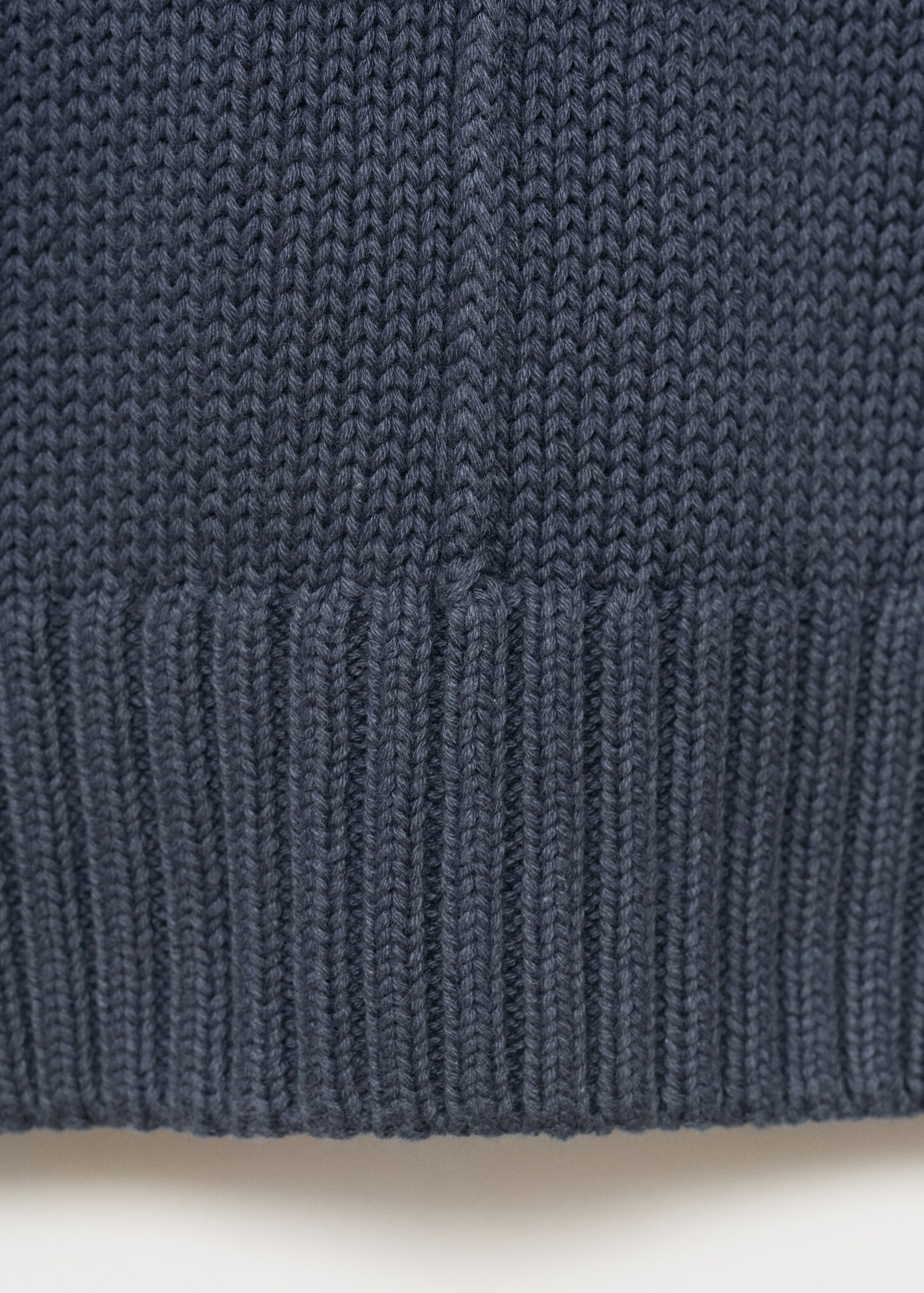 Long-sleeve knitted sweater - Details of the article 0