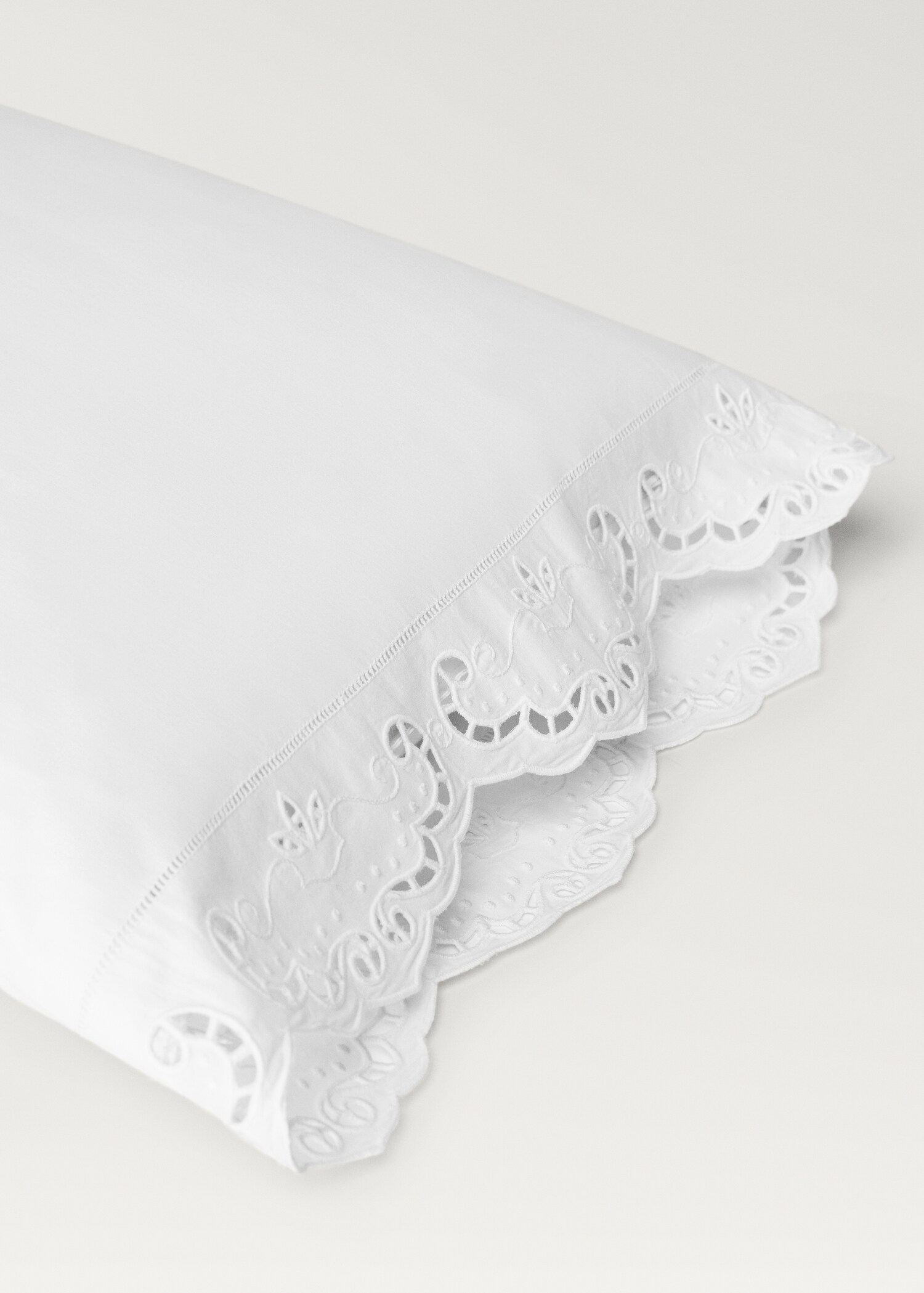 Embroidered cotton pillowcase with openwork embroidery 45x110 cm - Details of the article 1