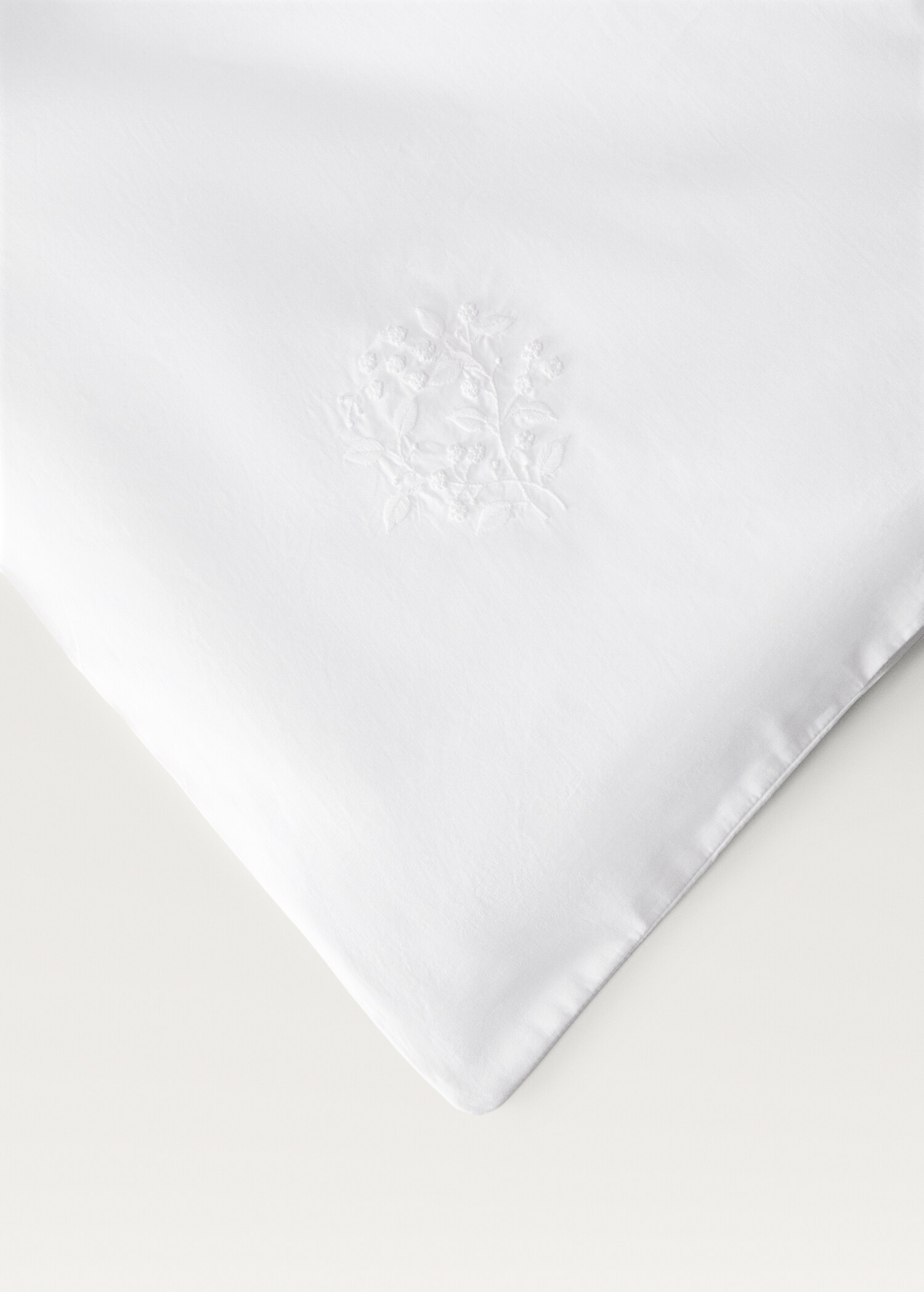 Percale cotton duvet cover with embroidered flowers for 135/140 cm bed - Details of the article 2