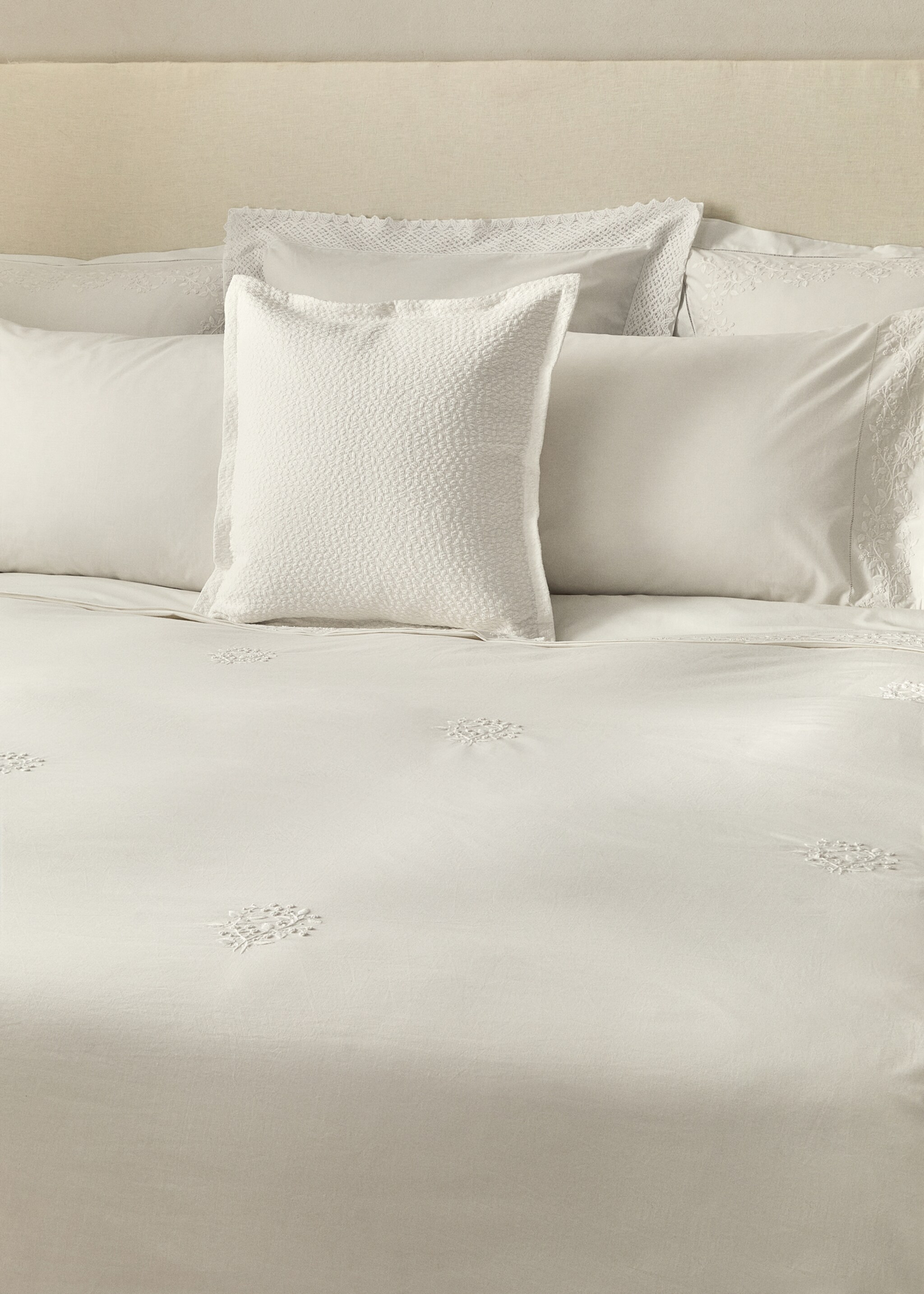 Percale cotton duvet cover with embroidered flowers for 135/140 cm bed - Details of the article 7