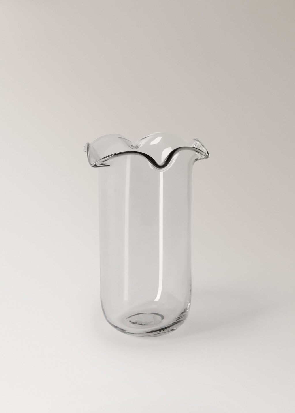 Recycled glass vase with waves