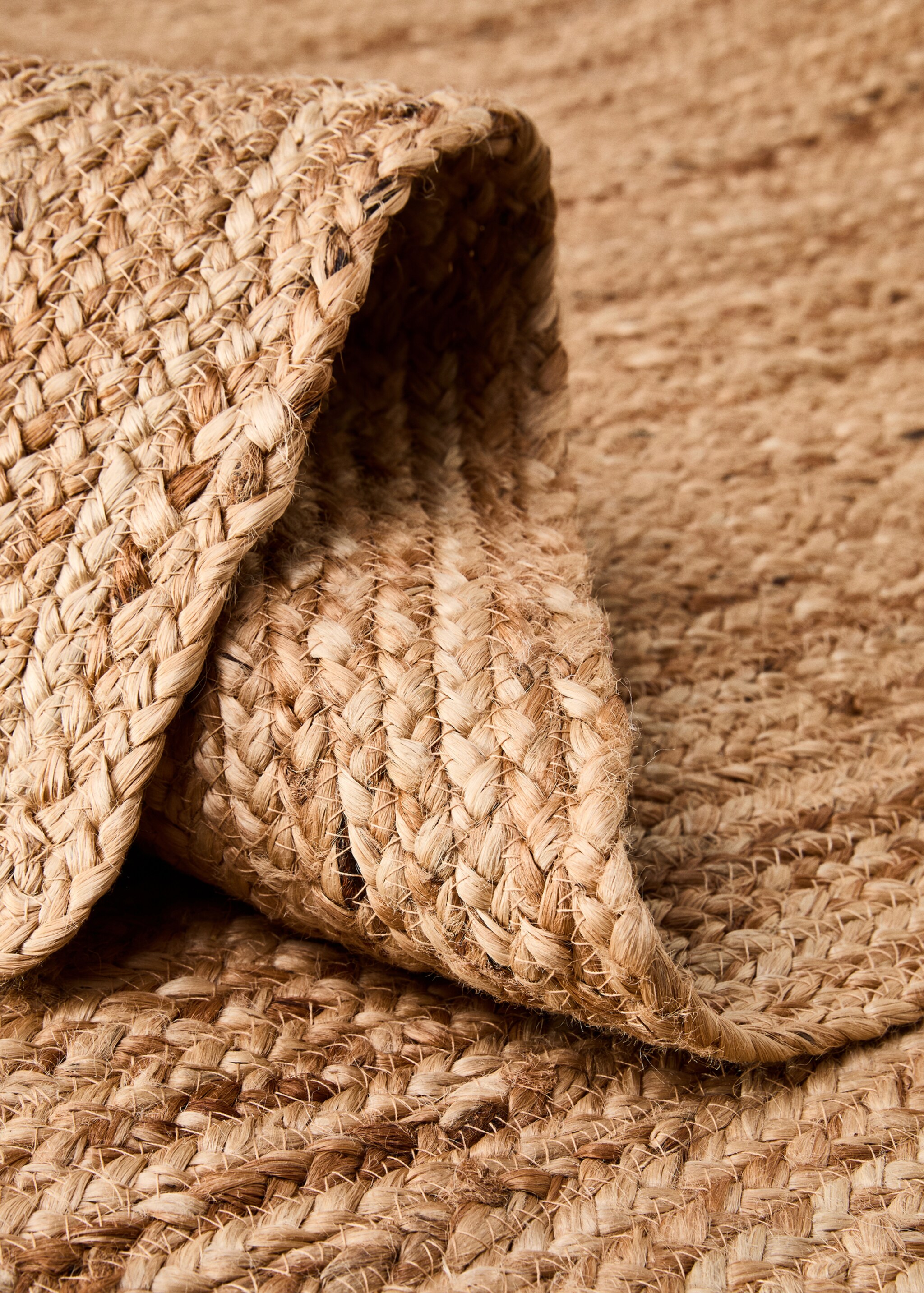 Large woven natural fibre jute carpet - Medium plane