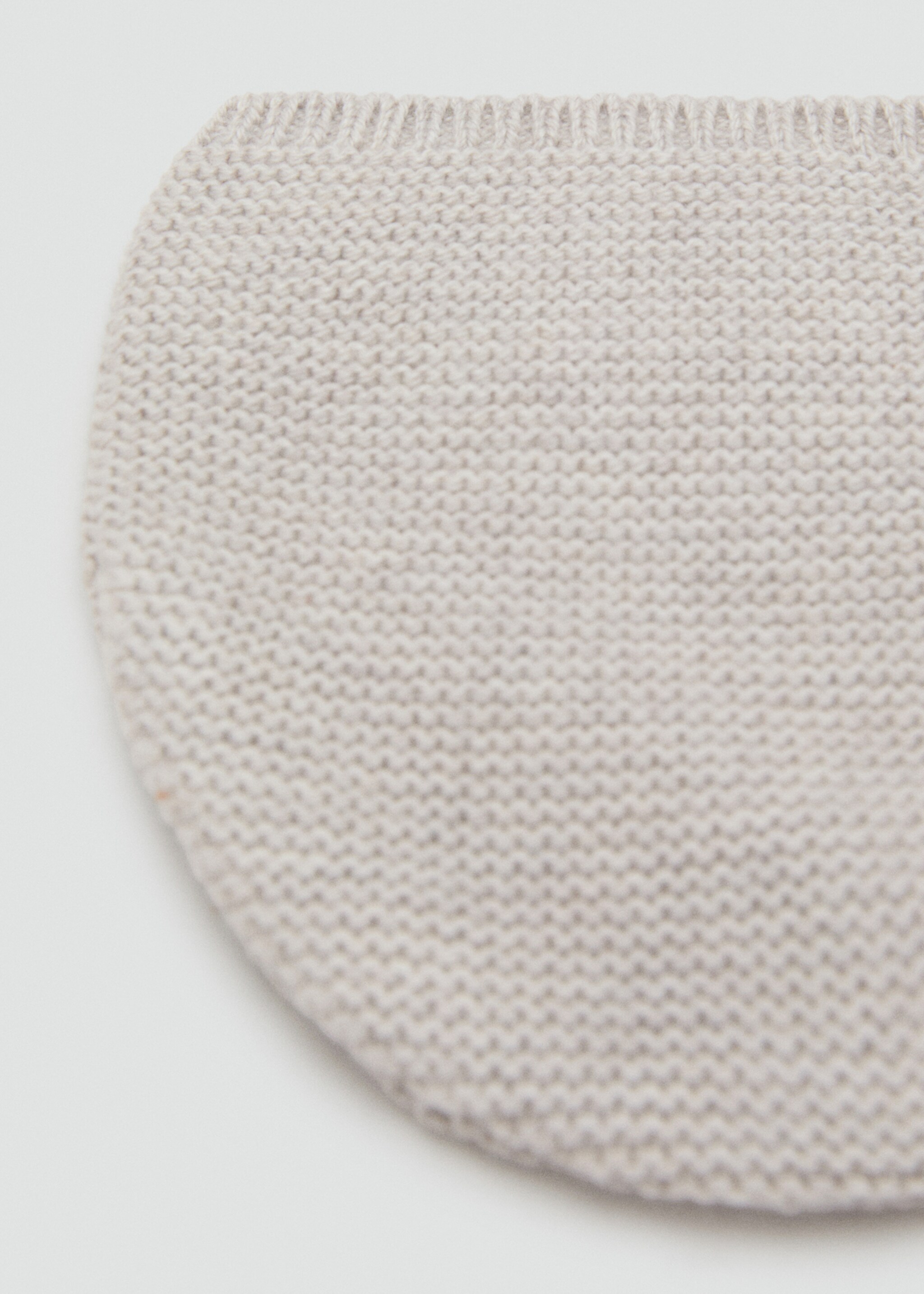 Knitted bonnet - Details of the article 1