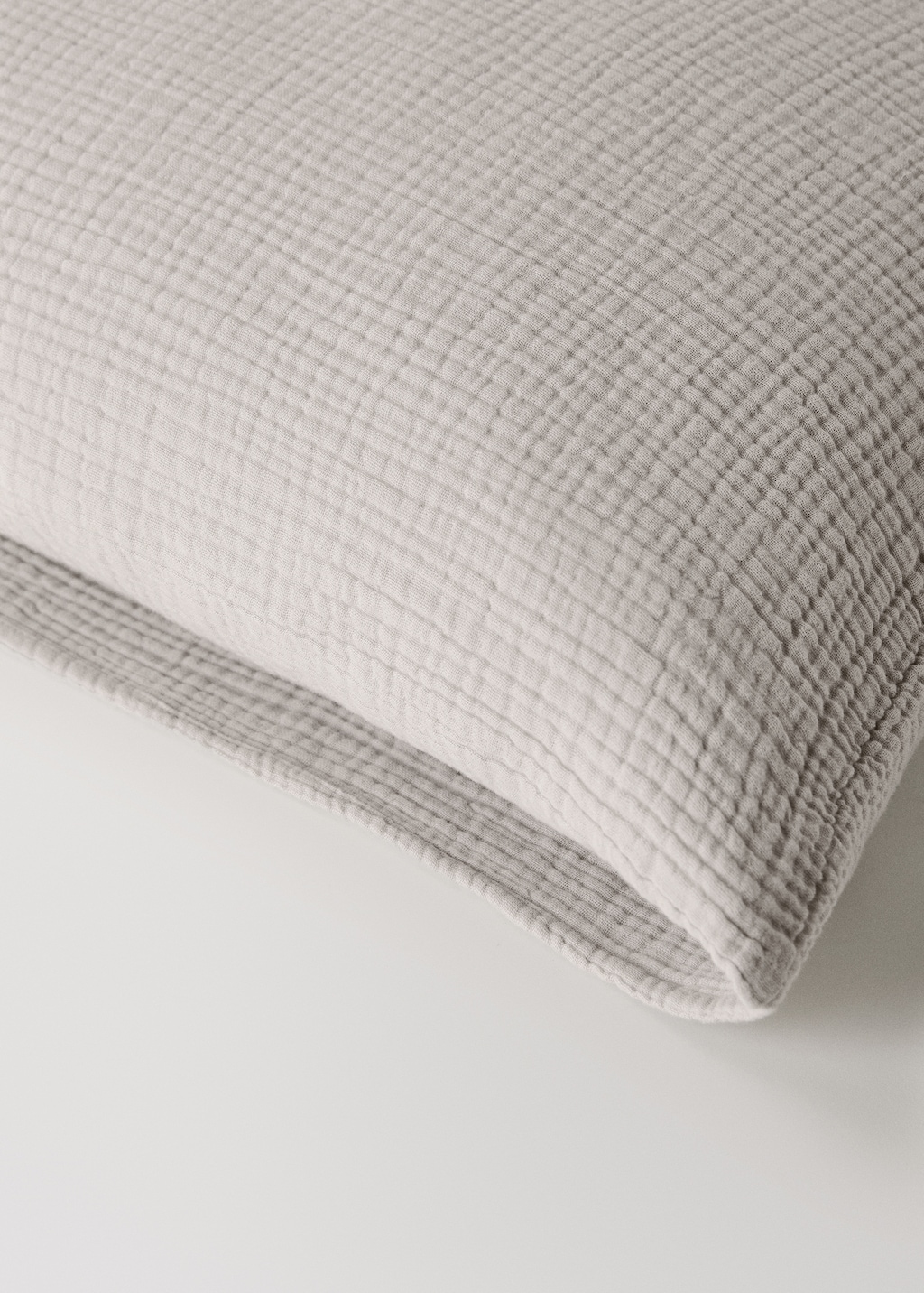 Two cotton chiffon pillowcases 60x60 cm