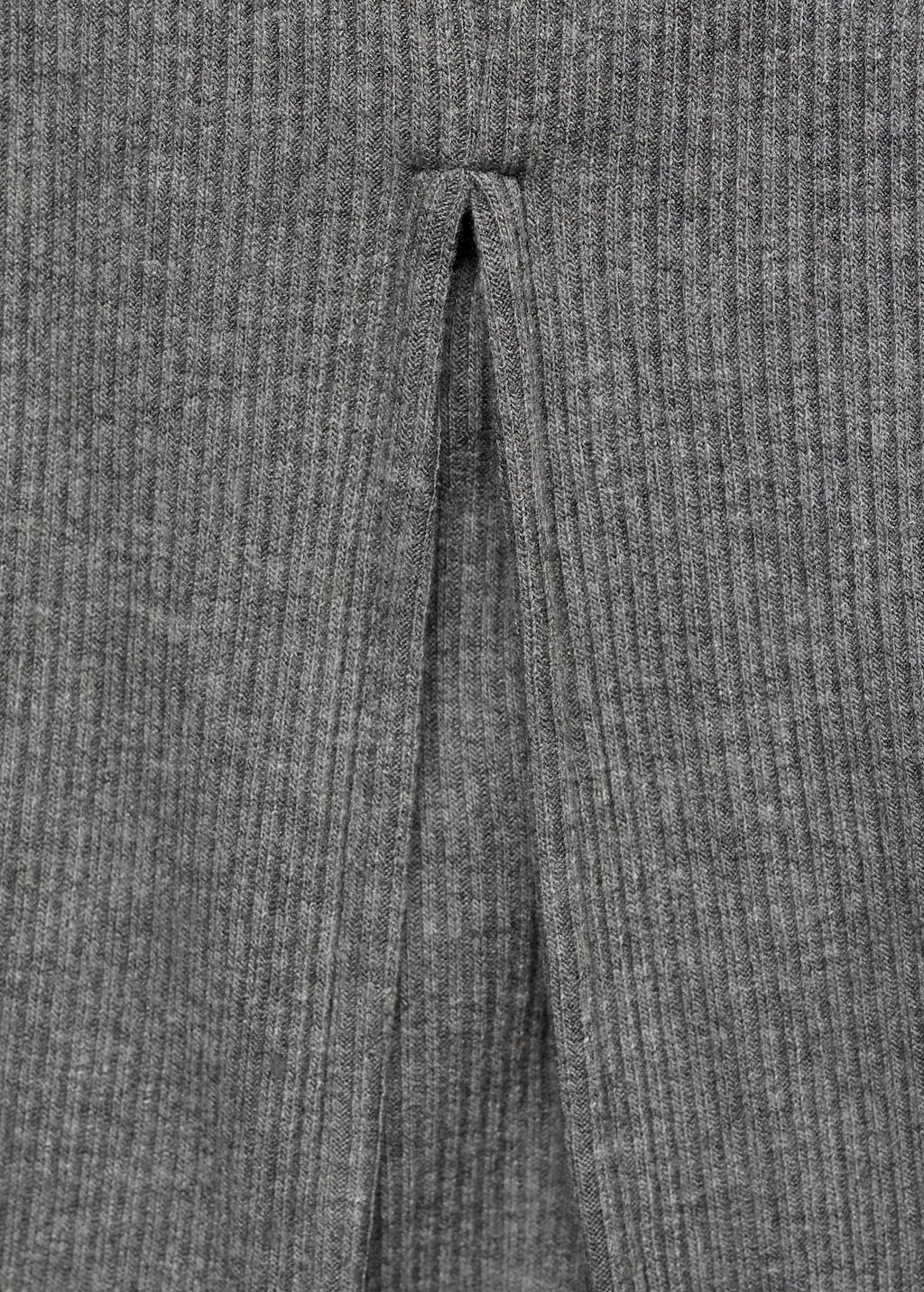 Knitted dress with cut-out