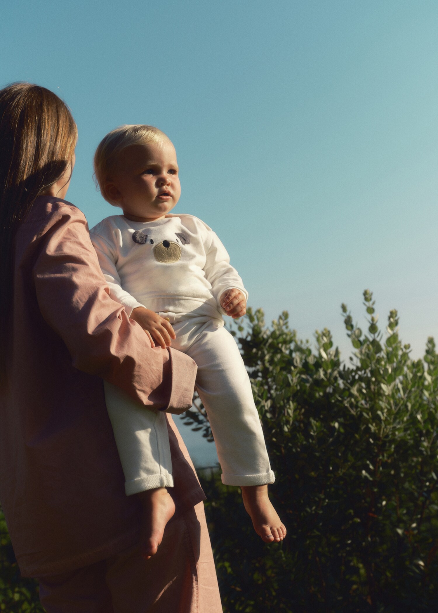 Sweatshirt with embroidered teddy bear - Details of the article 5