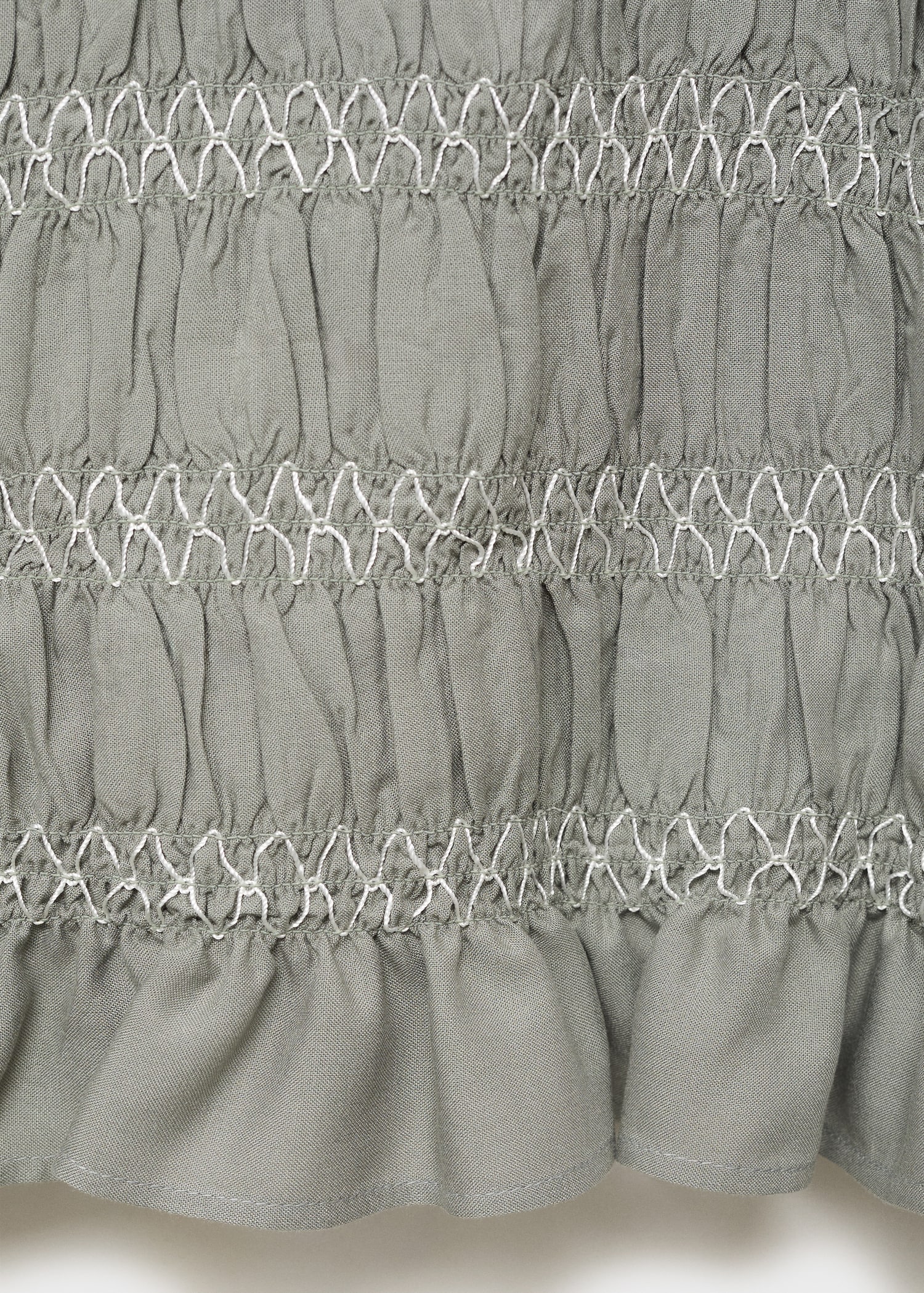Ruffled blouse with embroidered details - Details of the article 0