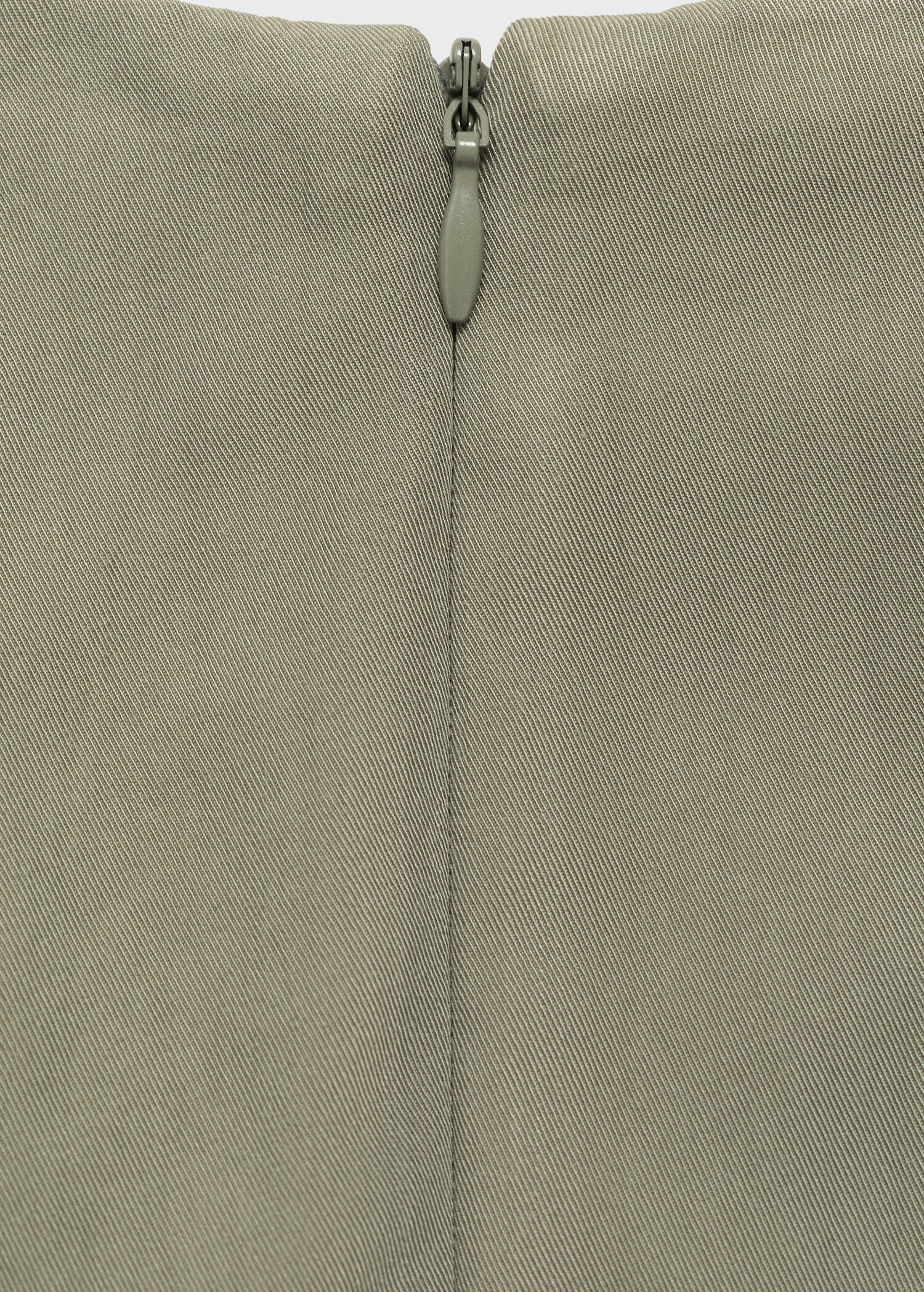 Short pleated dress - Details of the article 0