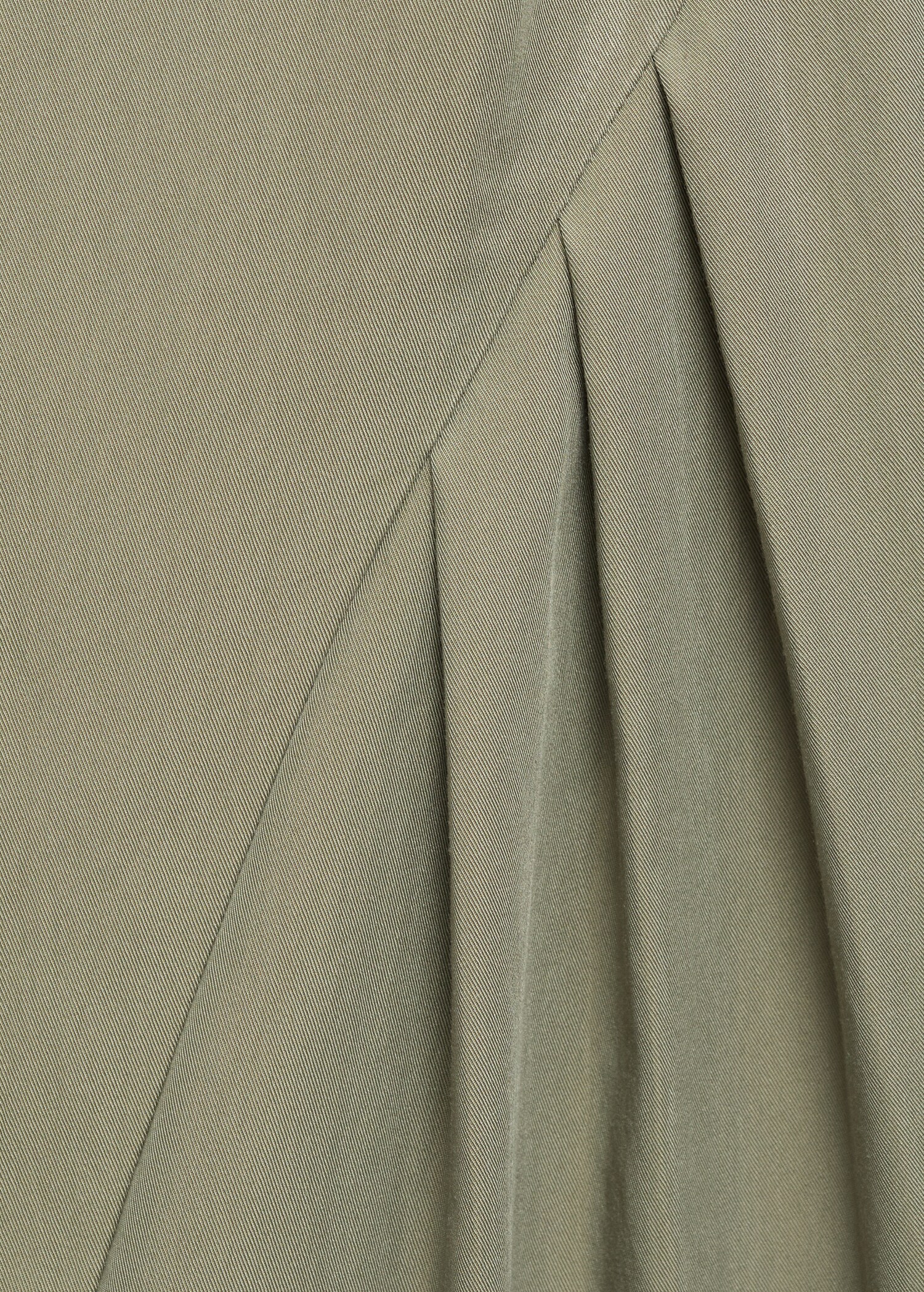 Short pleated dress - Details of the article 8