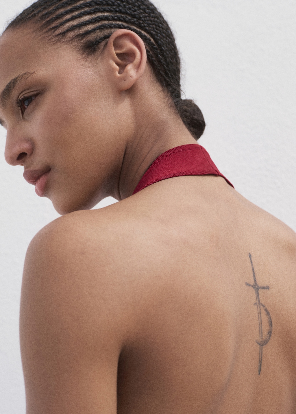 Knitted top with hoop detail