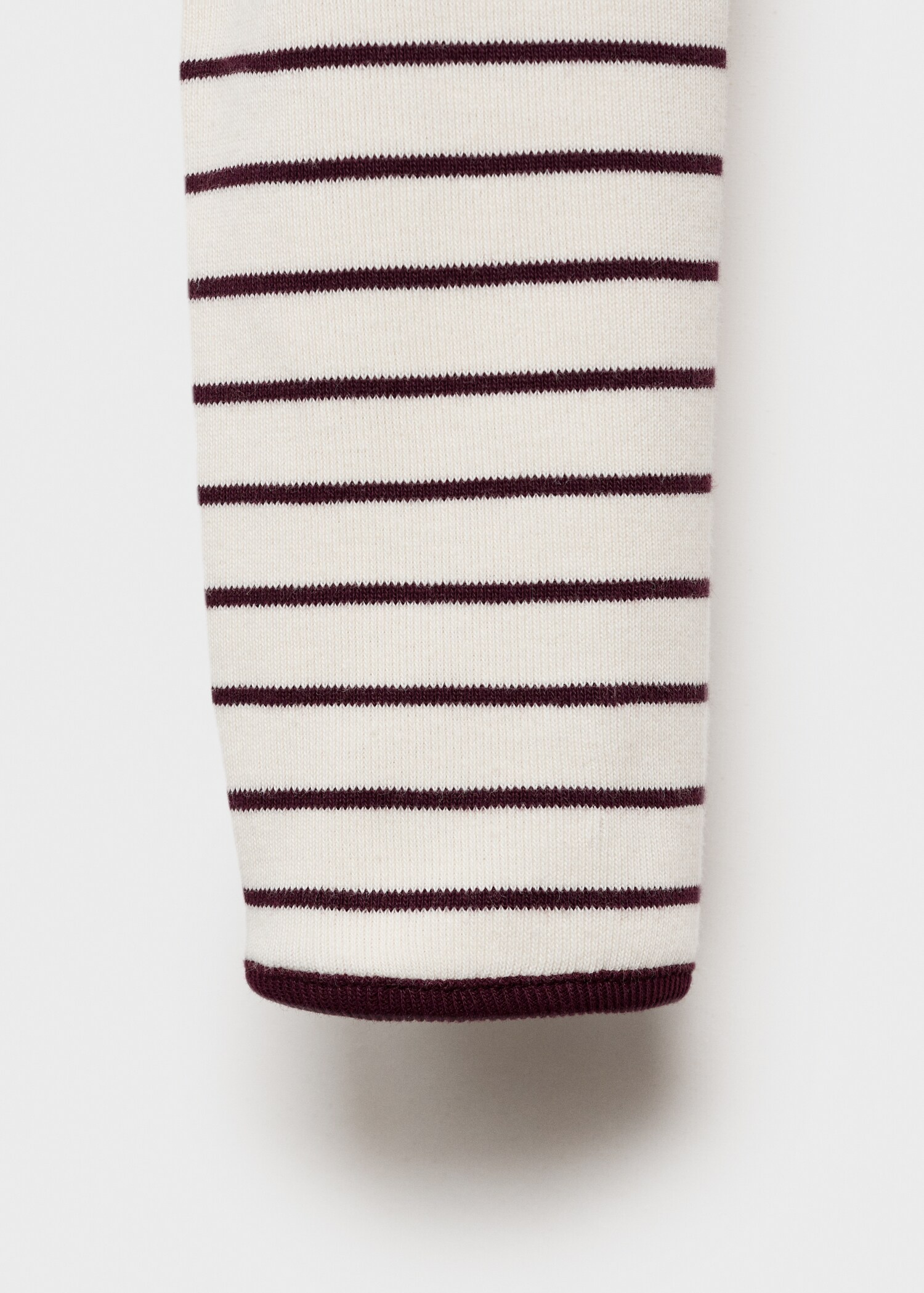 Cotton t-shirt with buttoned cuffs - Details of the article 8