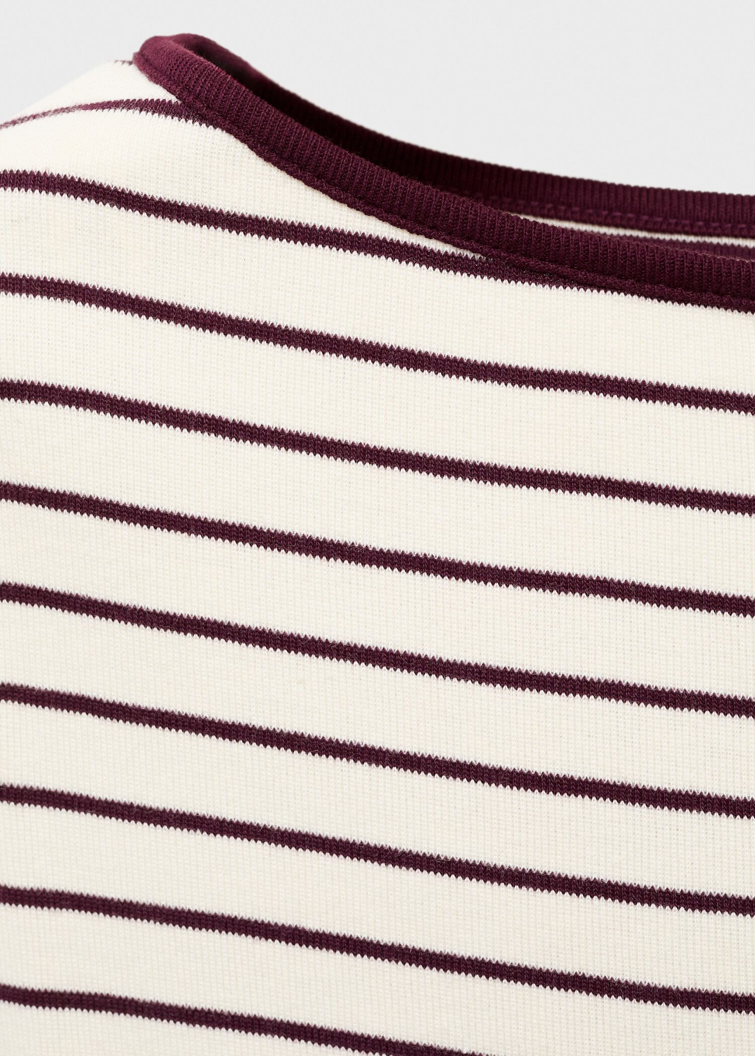 Cotton maternity T-shirt with buttoned cuffs - Details of the article 8