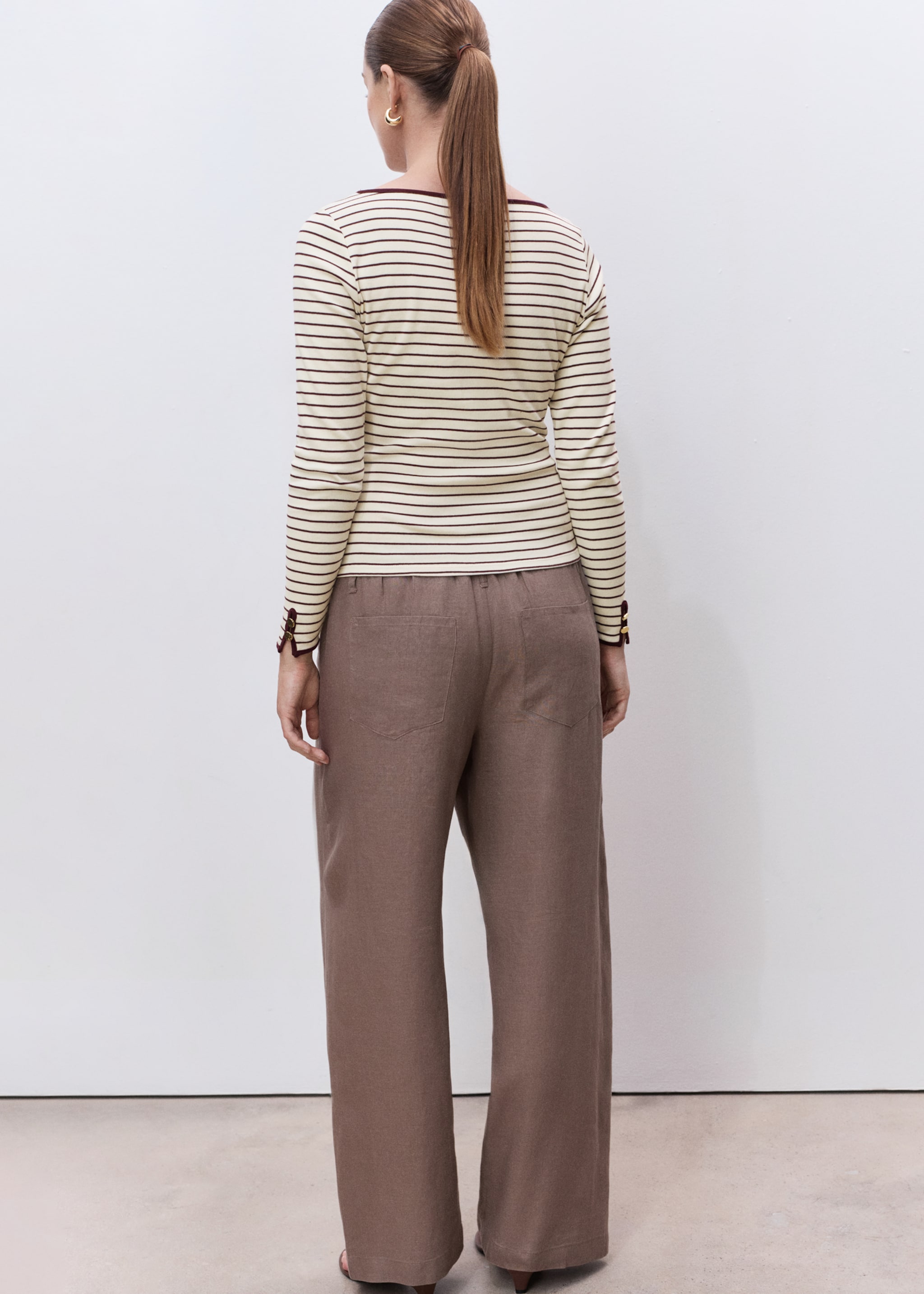 Maternity cotton buttoned cuffs t-shirt - Reverse of the article, Burgundy. Ref: 17034087-00.
