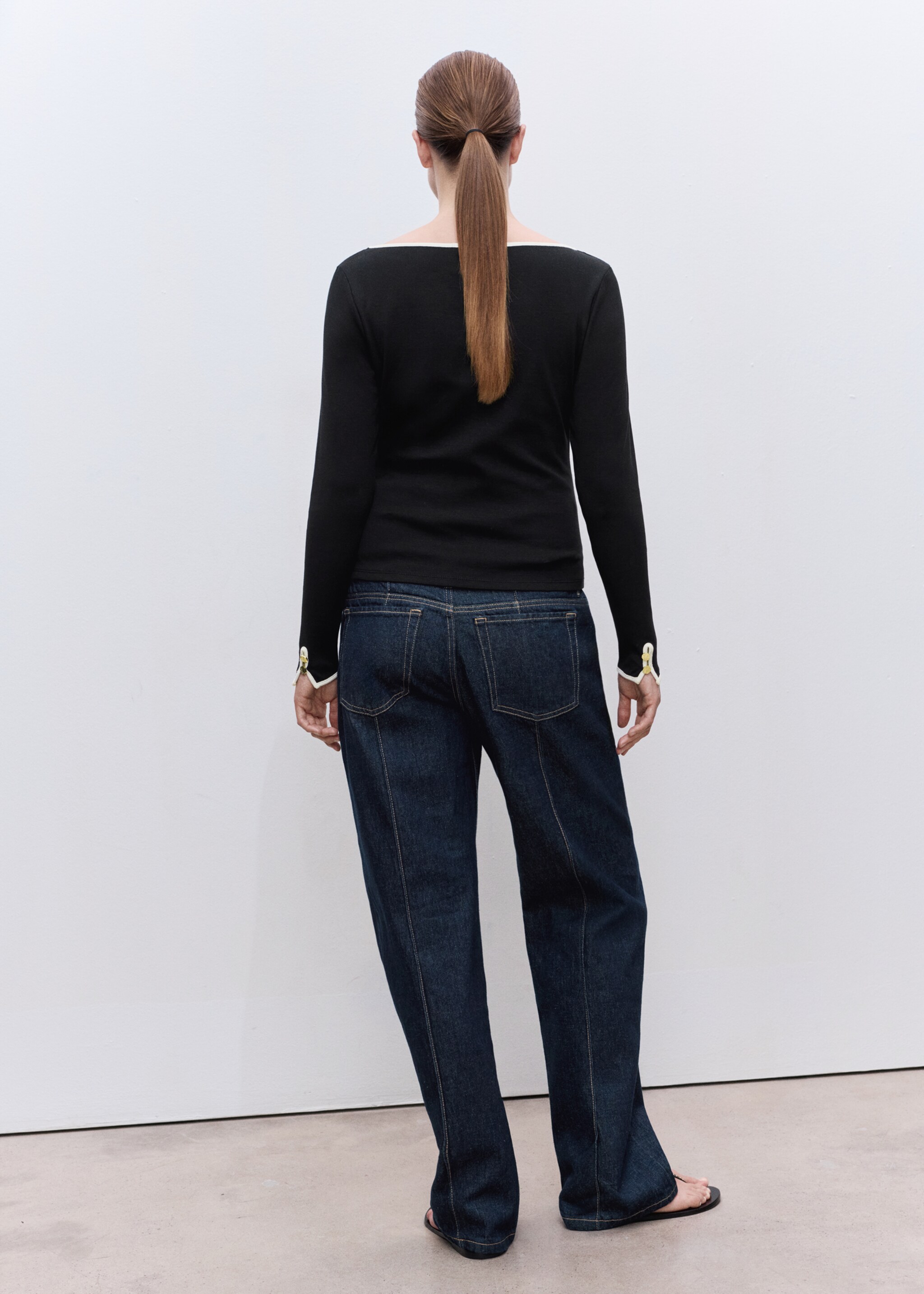 Maternity cotton buttoned cuffs t-shirt - Reverse of the article, Black. Ref: 17034087-00.