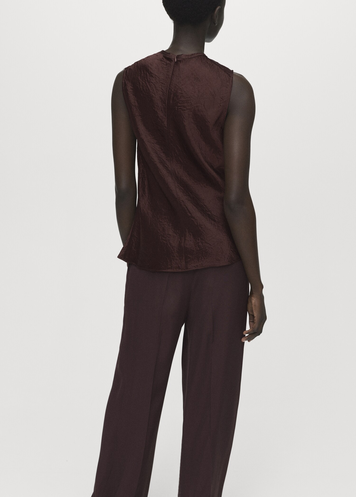 Crinkle-effect satin blouse - Reverse of the article