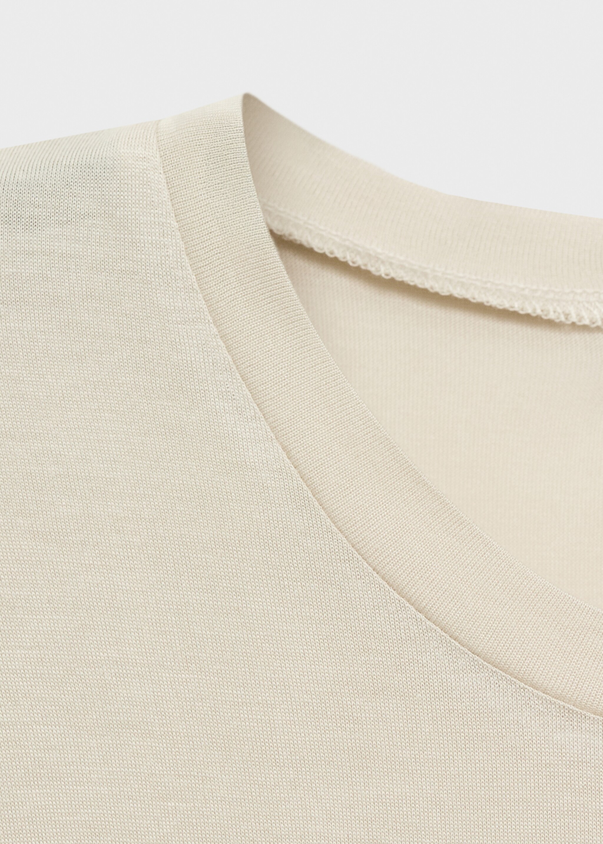 Garment washed t-shirt - Details of the article 8, Pastel Green. Ref: 17034105-00.
