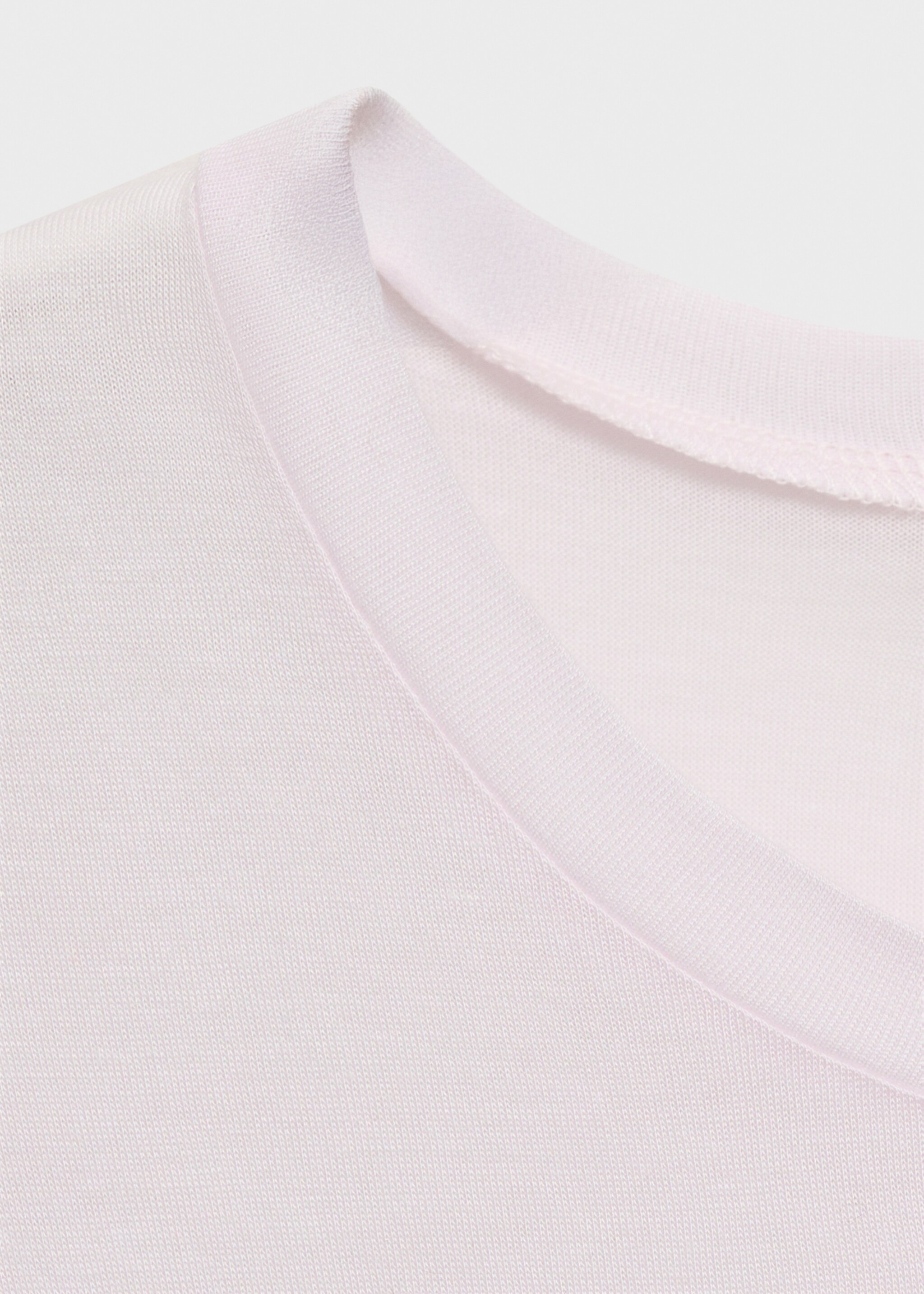 Garment washed t-shirt - Details of the article 8, Light/Pastel Grey. Ref: 17034105-00.