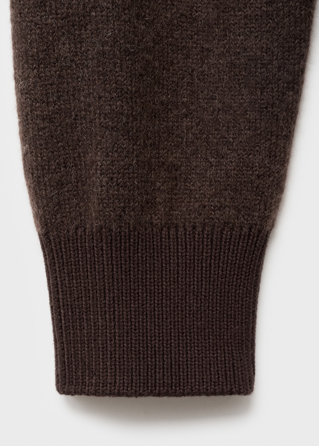 Knitted cardigan with contrasting detail