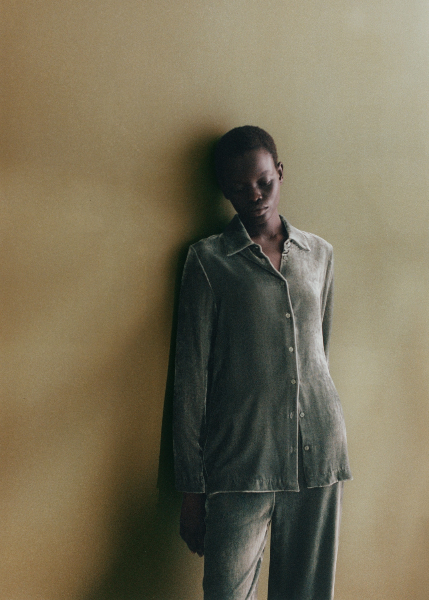 Silk velvet shirt - Details of the article 6