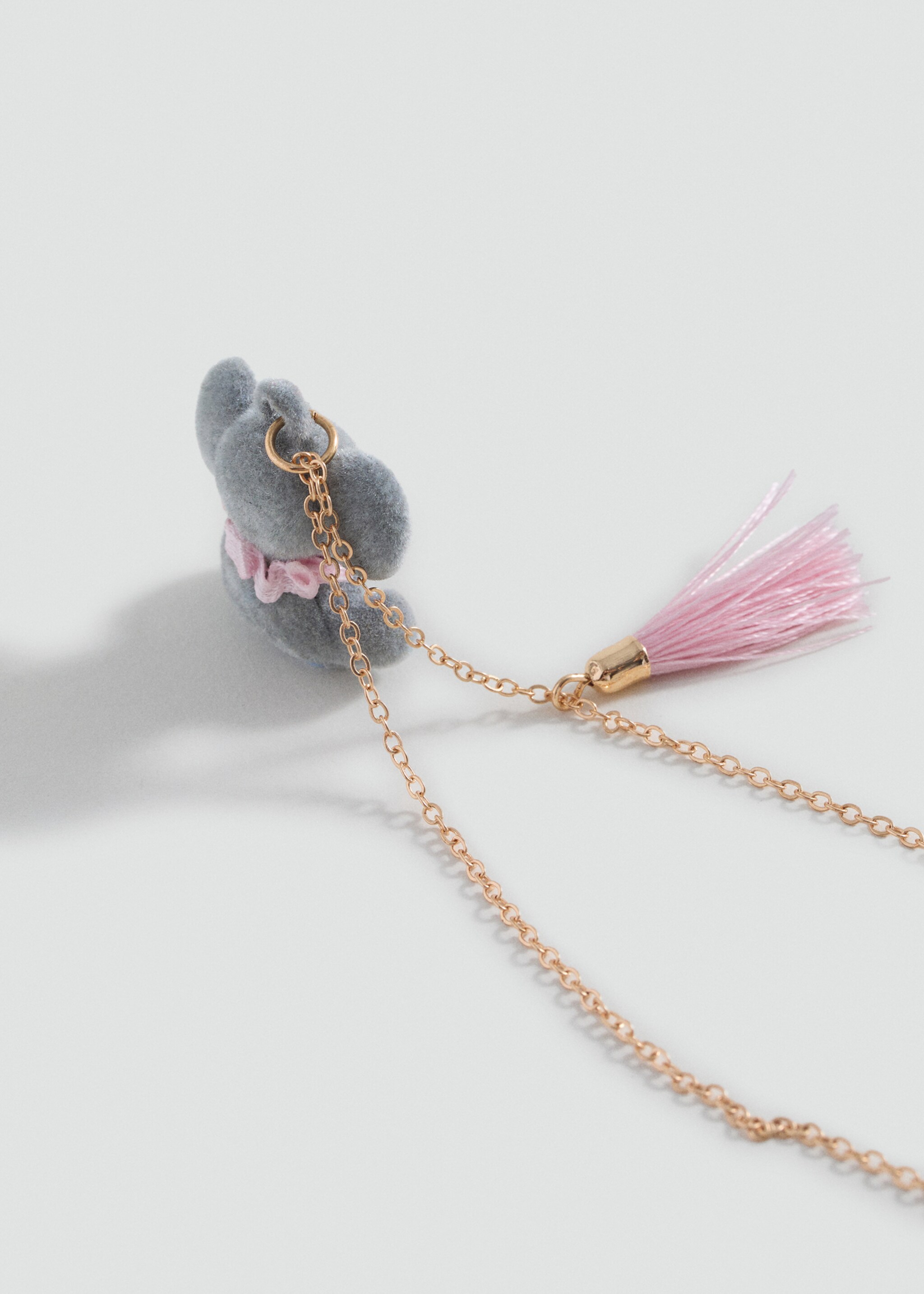 Contrasting necklace - Medium plane, Grey. Ref: 17034116-00.