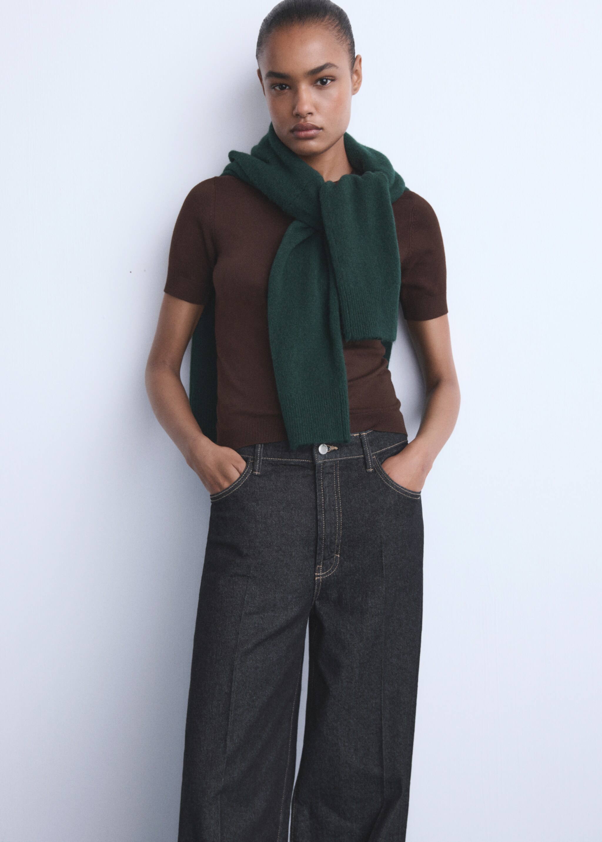 High-rise wideleg jeans - Details of the article 1