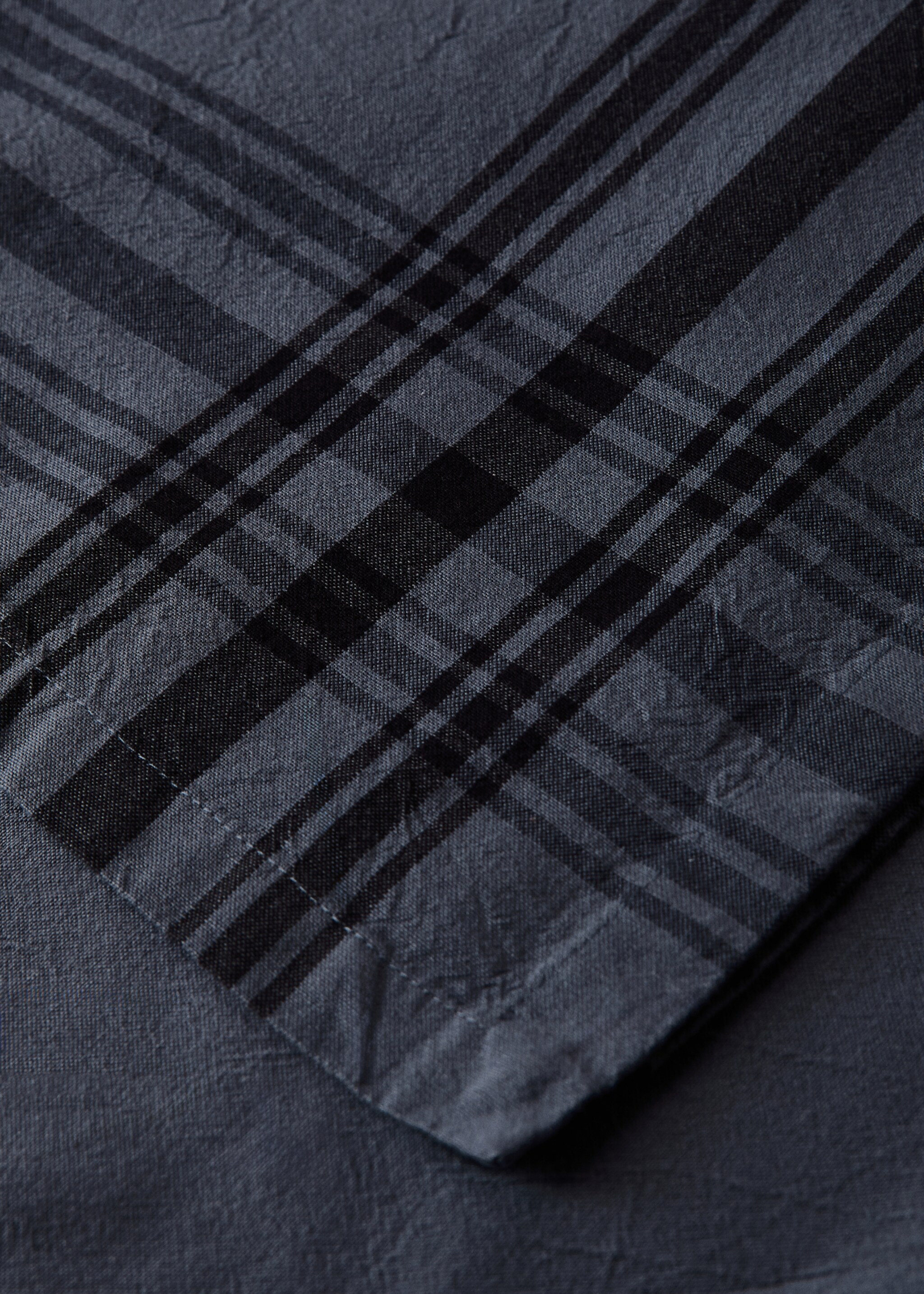 Cotton striped tablecloth for 6 to 8 diners - Details of the article 1, Ink Blue. Ref: 17034125-00.