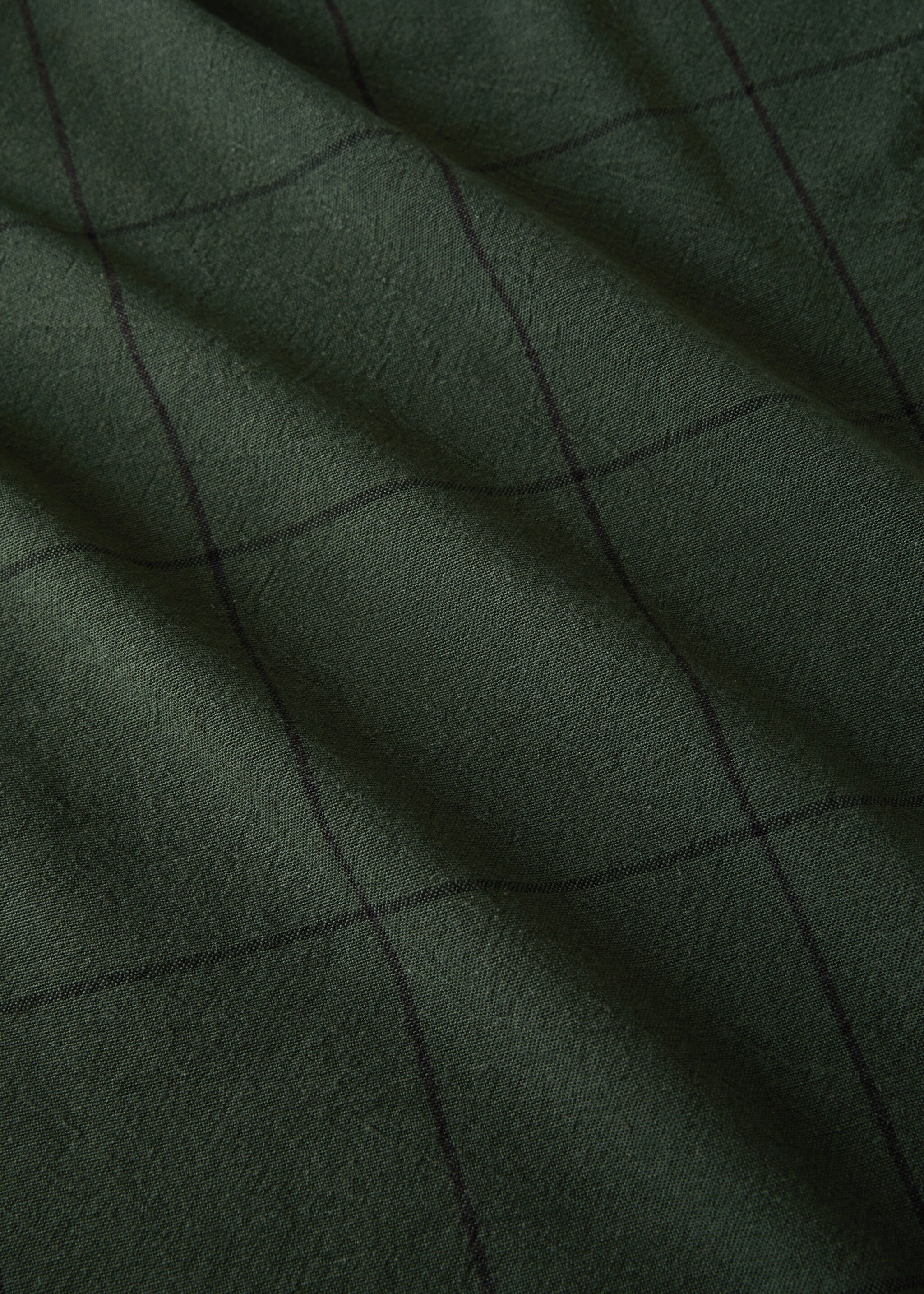 Overdyed cotton checked tablecloth for 2-4 diners - Details of the article 2, Khaki. Ref: 17034126-00.