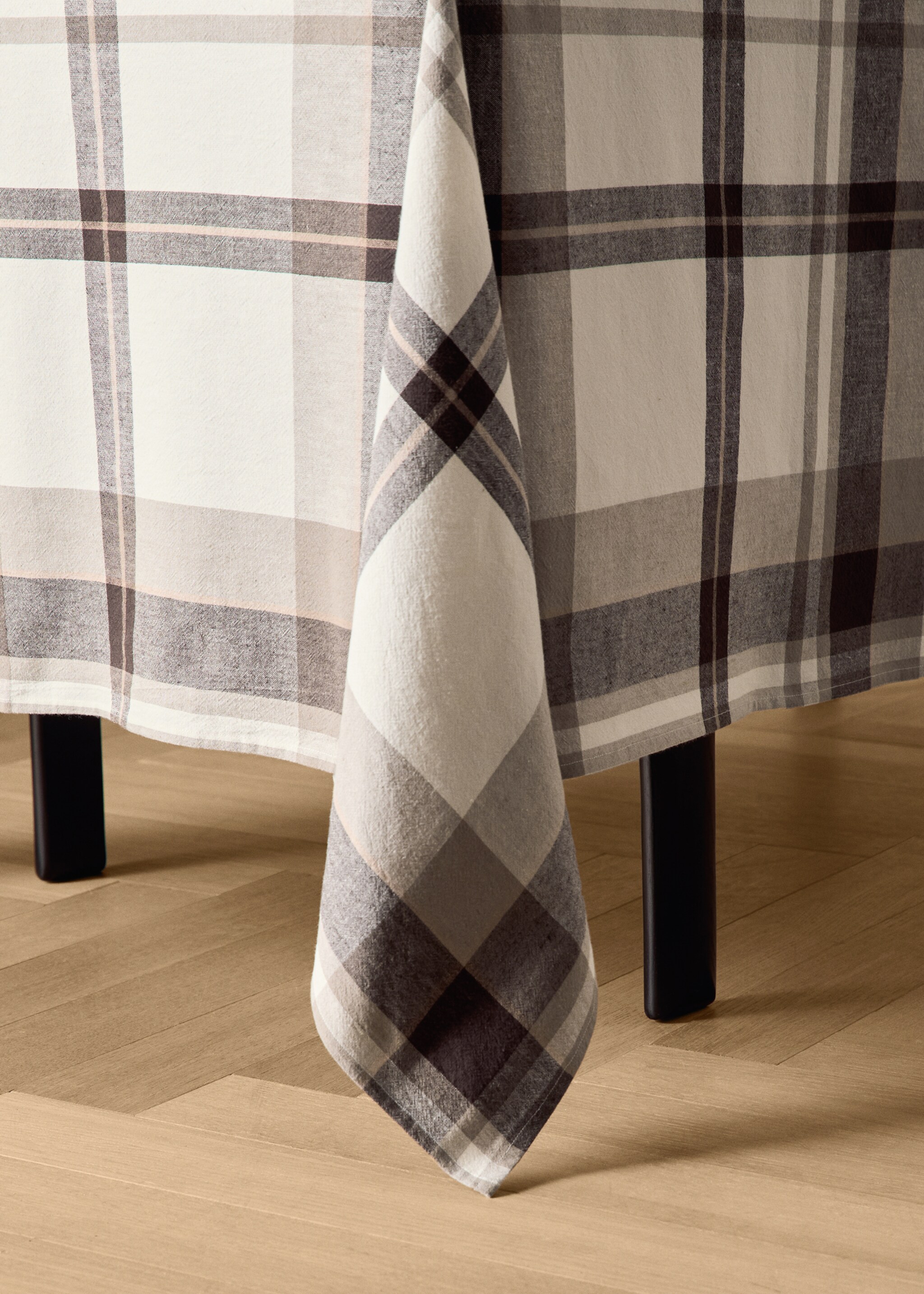 Checkered linen tablecloth for 6 to 8 guests - Λεπτομέρεια του προϊόντος 8, Σοκολατί. Ref: 17034128-00.