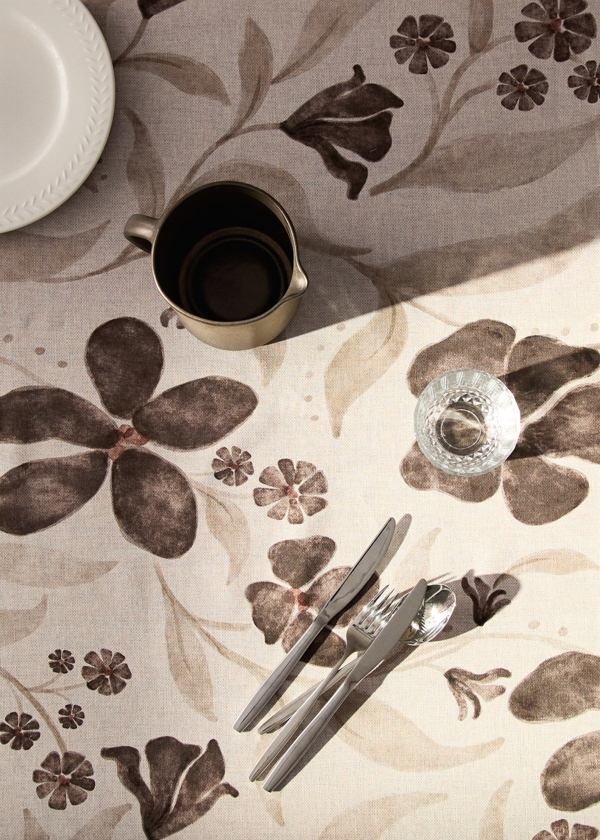 Tablecloth hokameko - Details of the article 7, Medium Brown. Ref: 17034134-00.