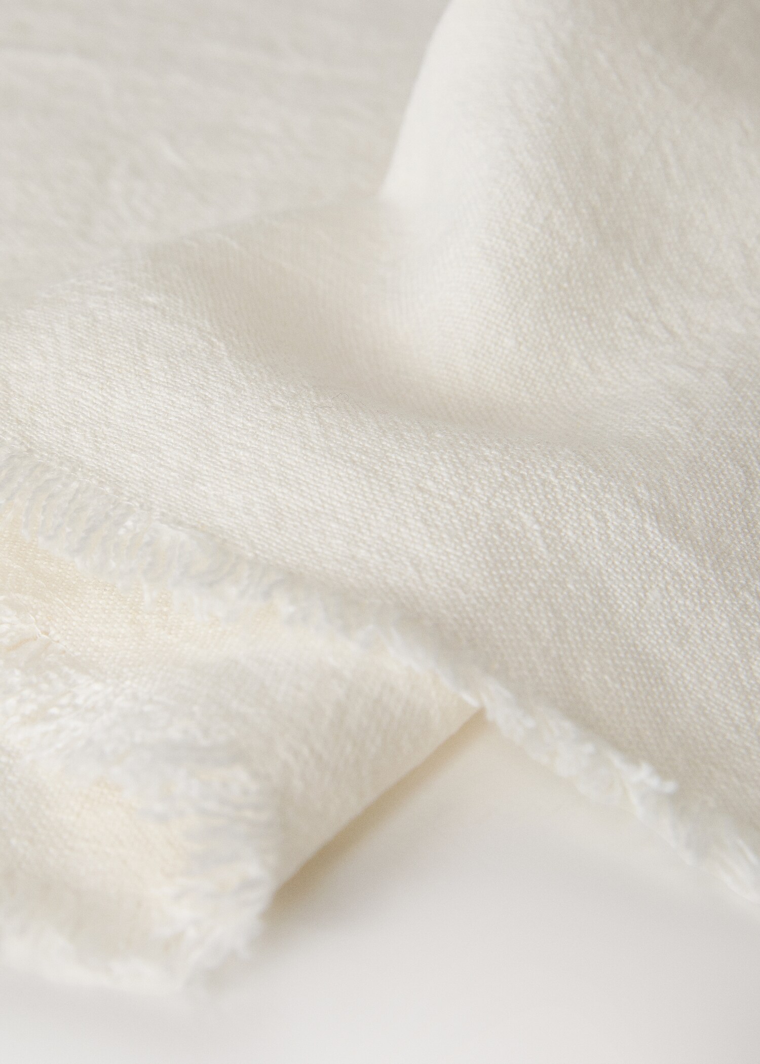 Linen placemat with tassels - Details of the article 2