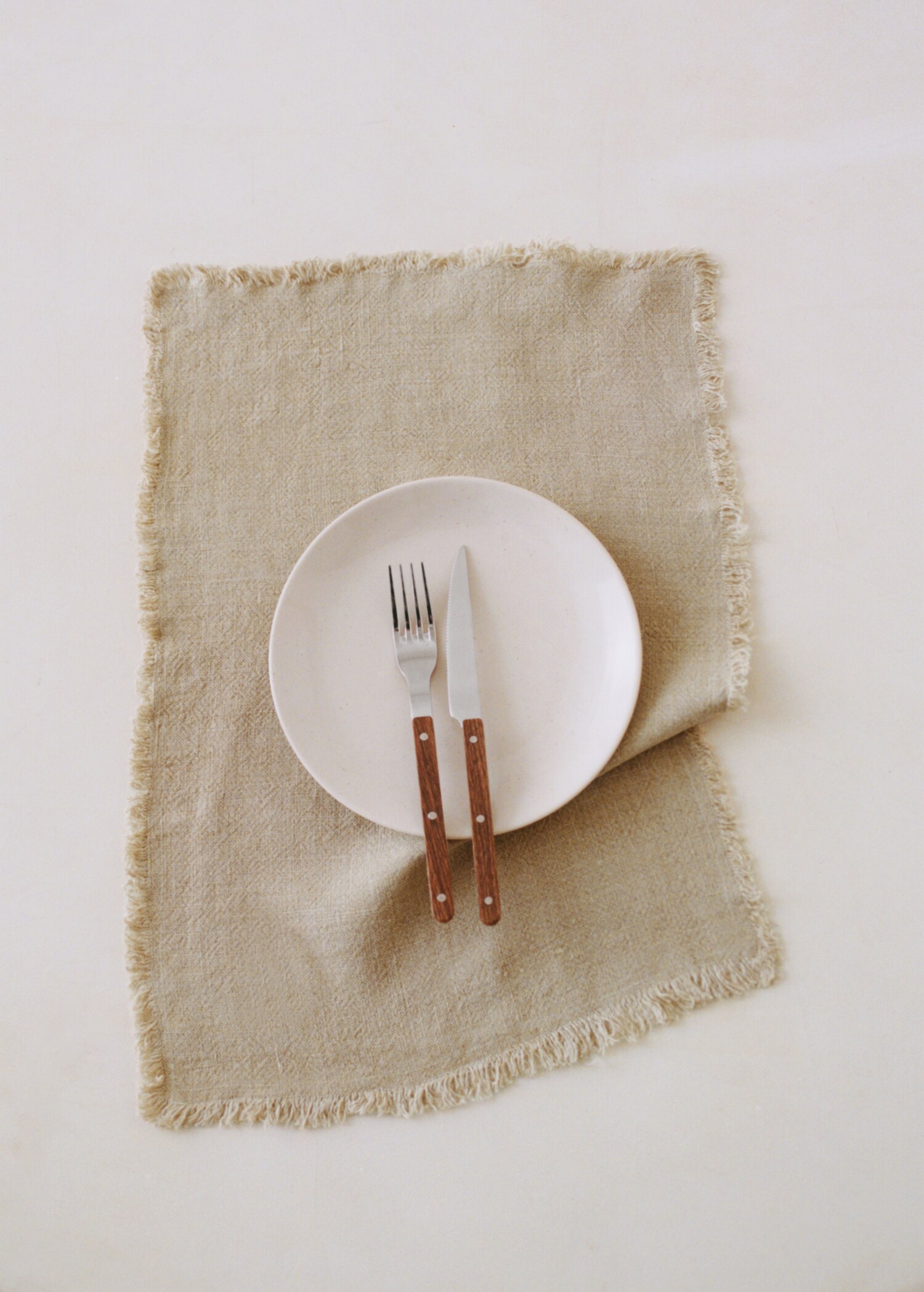 Linen placemat with tassels - Details of the article 6