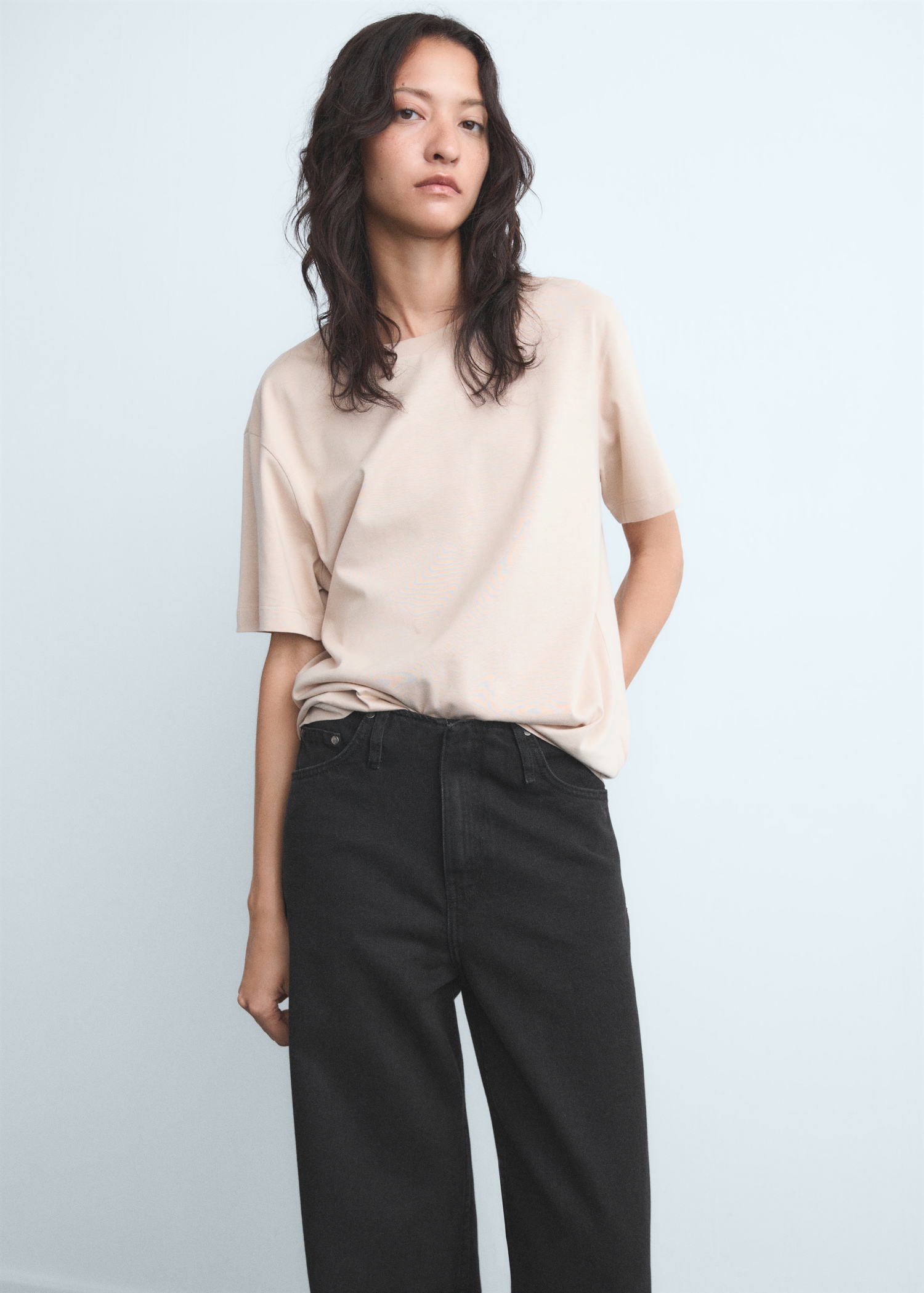 Wide leg mid-rise jeans - Details of the article 1
