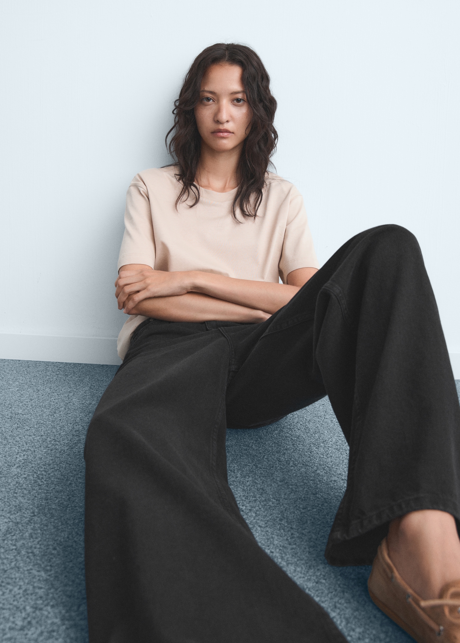 Wide leg mid-rise jeans - Details of the article 2
