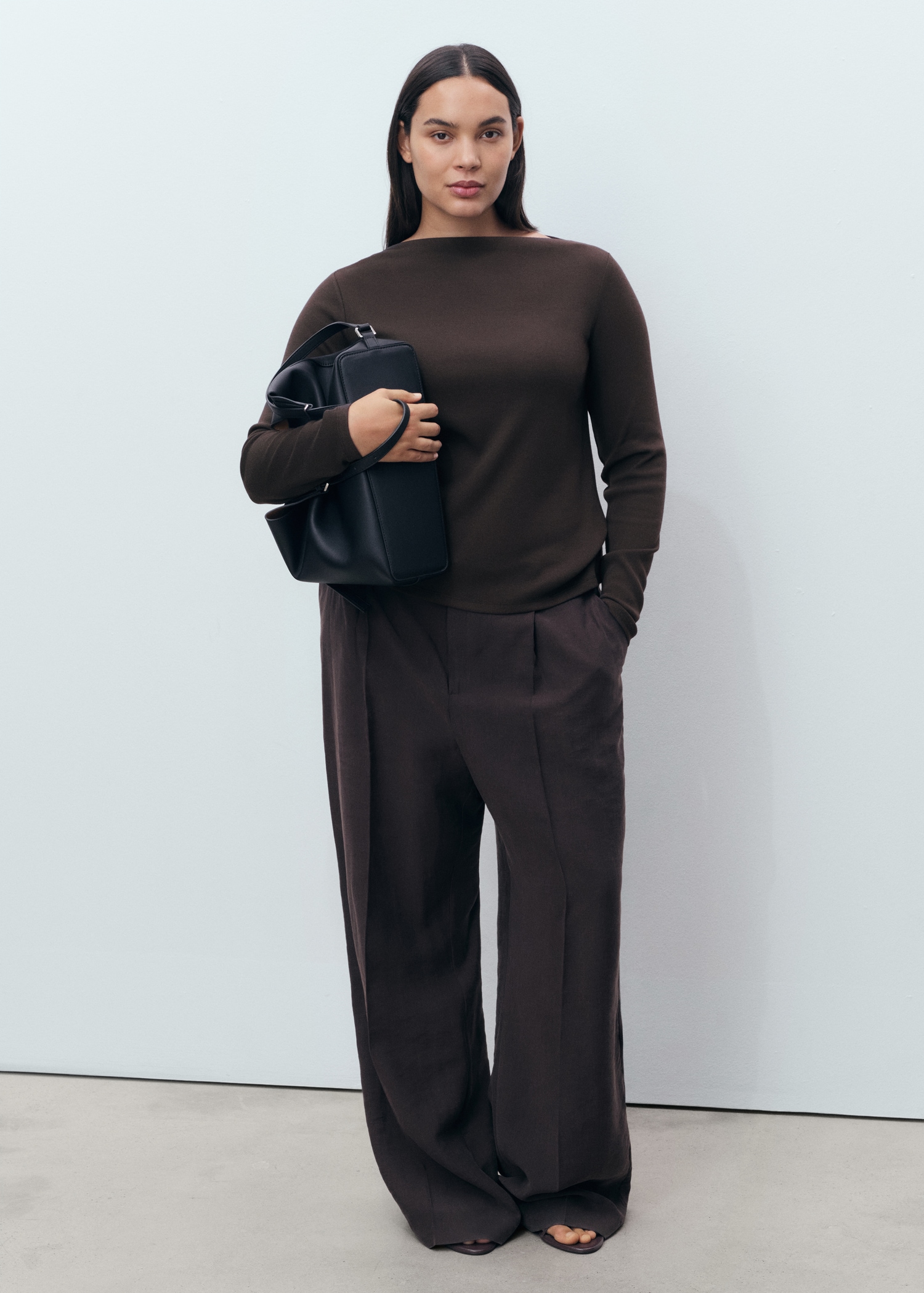 Long-sleeved boat-neck t-shirt - Women | MANGO USA