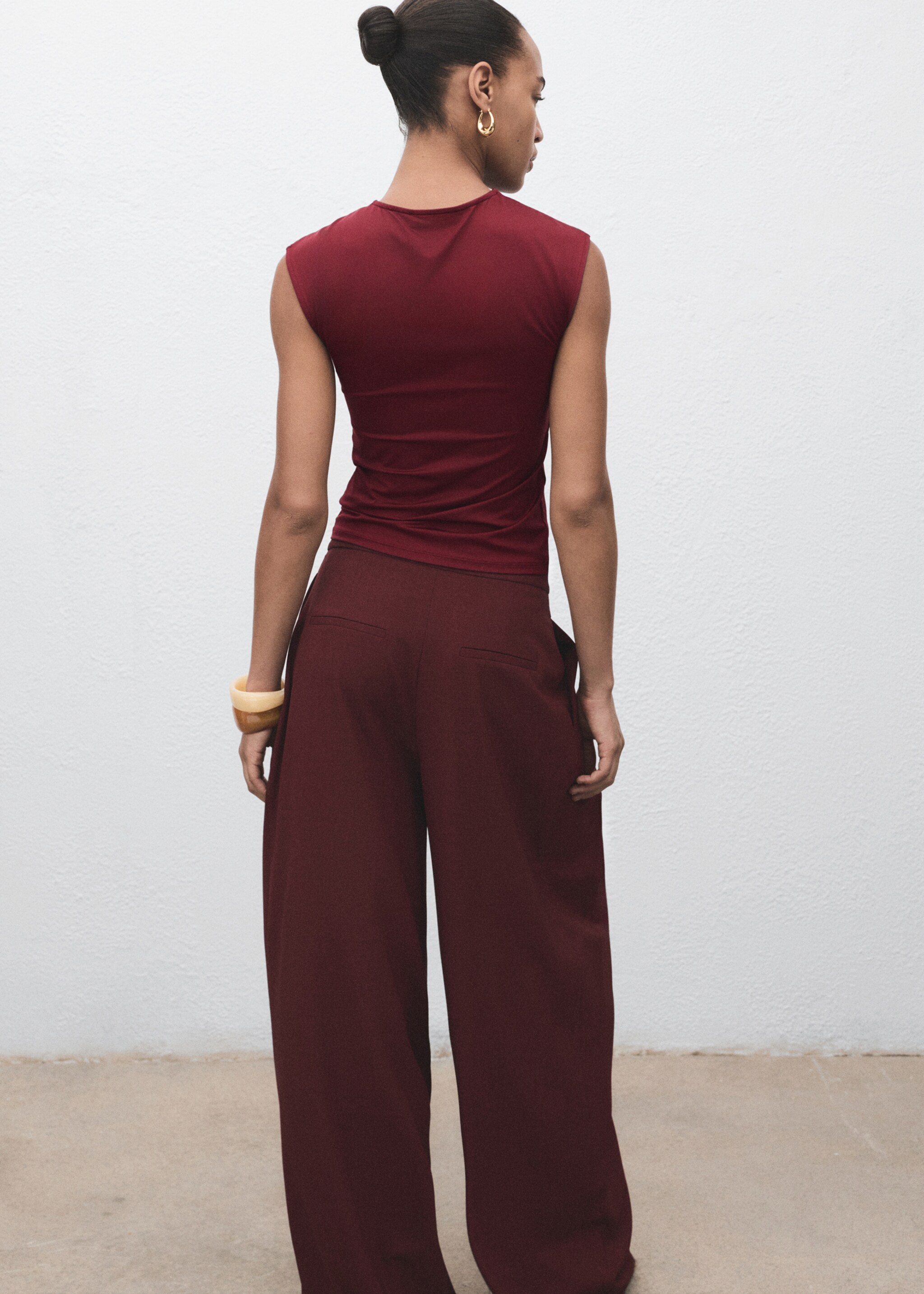Fitted vest top - Reverse of the article