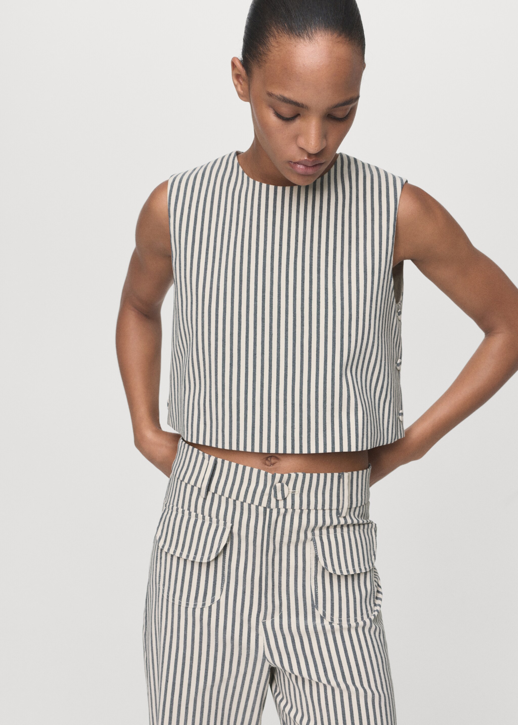 Top rayas botones - Plano medio, Crudo. Ref: 17034149-00.
