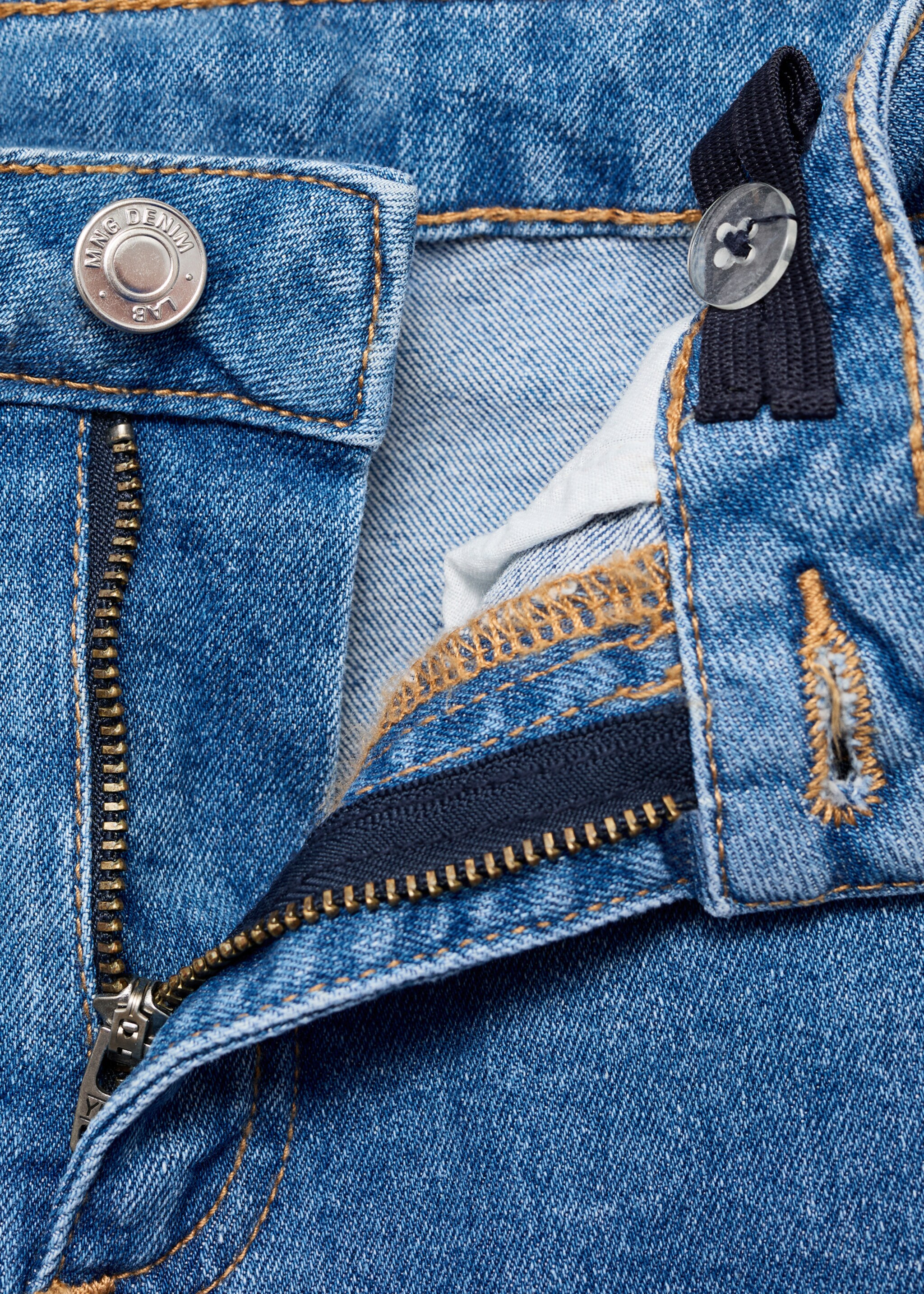 Flared cargo jeans - Details of the article 8, Medium Blue. Ref: 17034411-00.