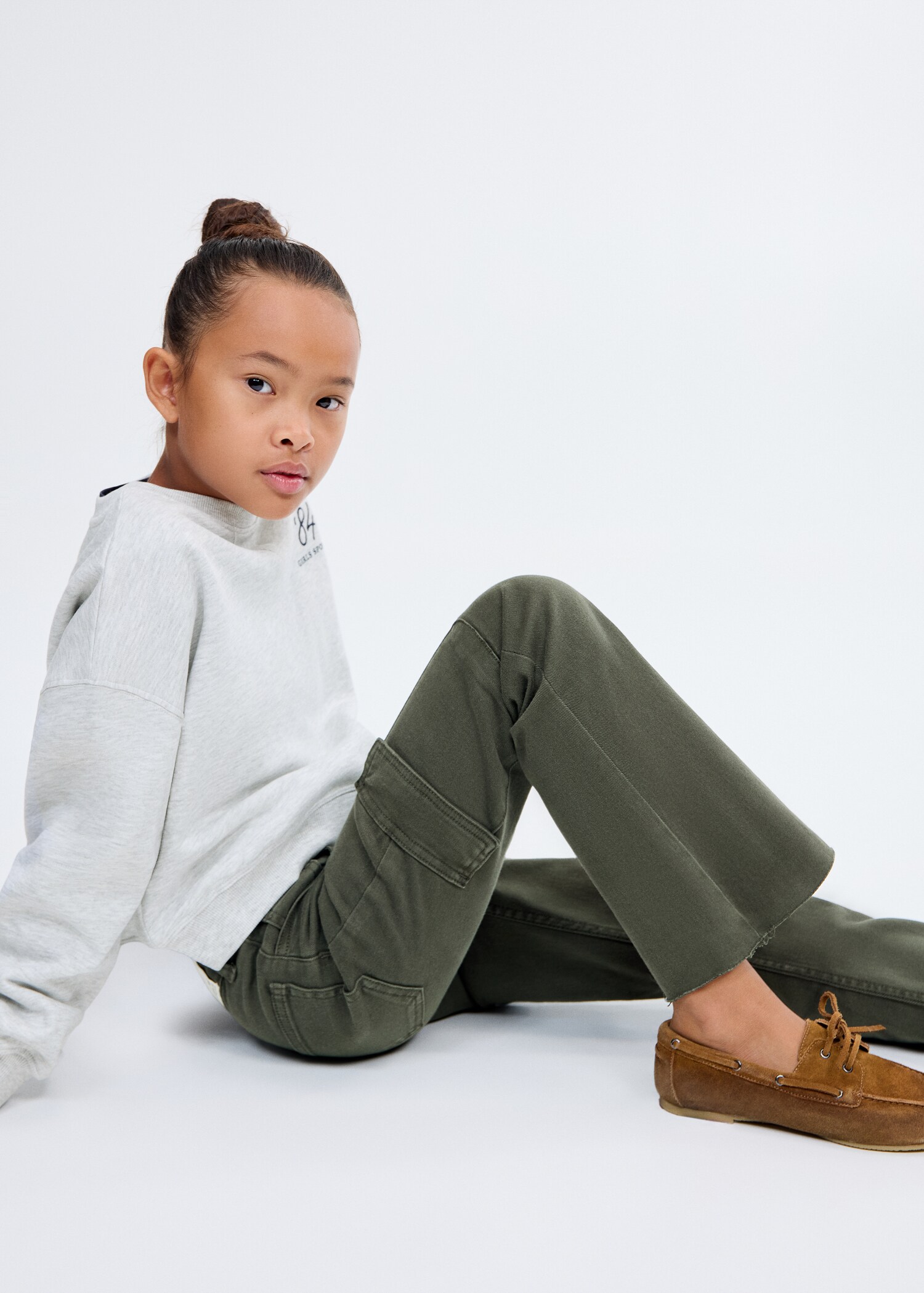 Flared cargo jeans - Details of the article 1