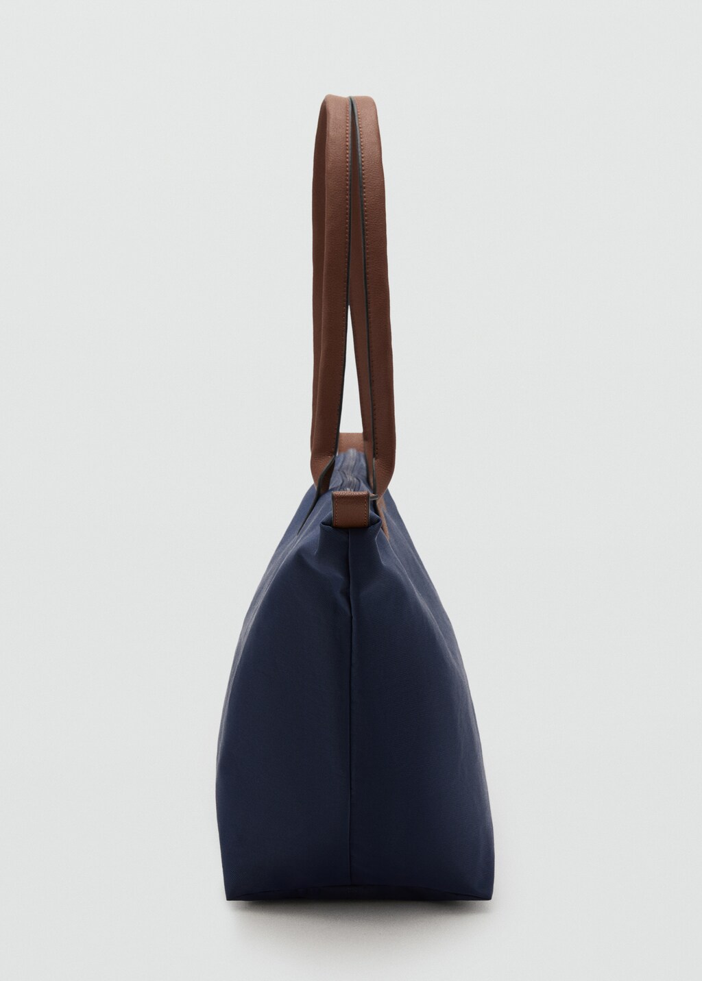 【日本入手困難】SMALL 16 BAG IN SUEDE CALFSKIN ハンドバッグ 口コミ・レビュー｜【CELINE】ミニ 16（セーズ）/ サテンド